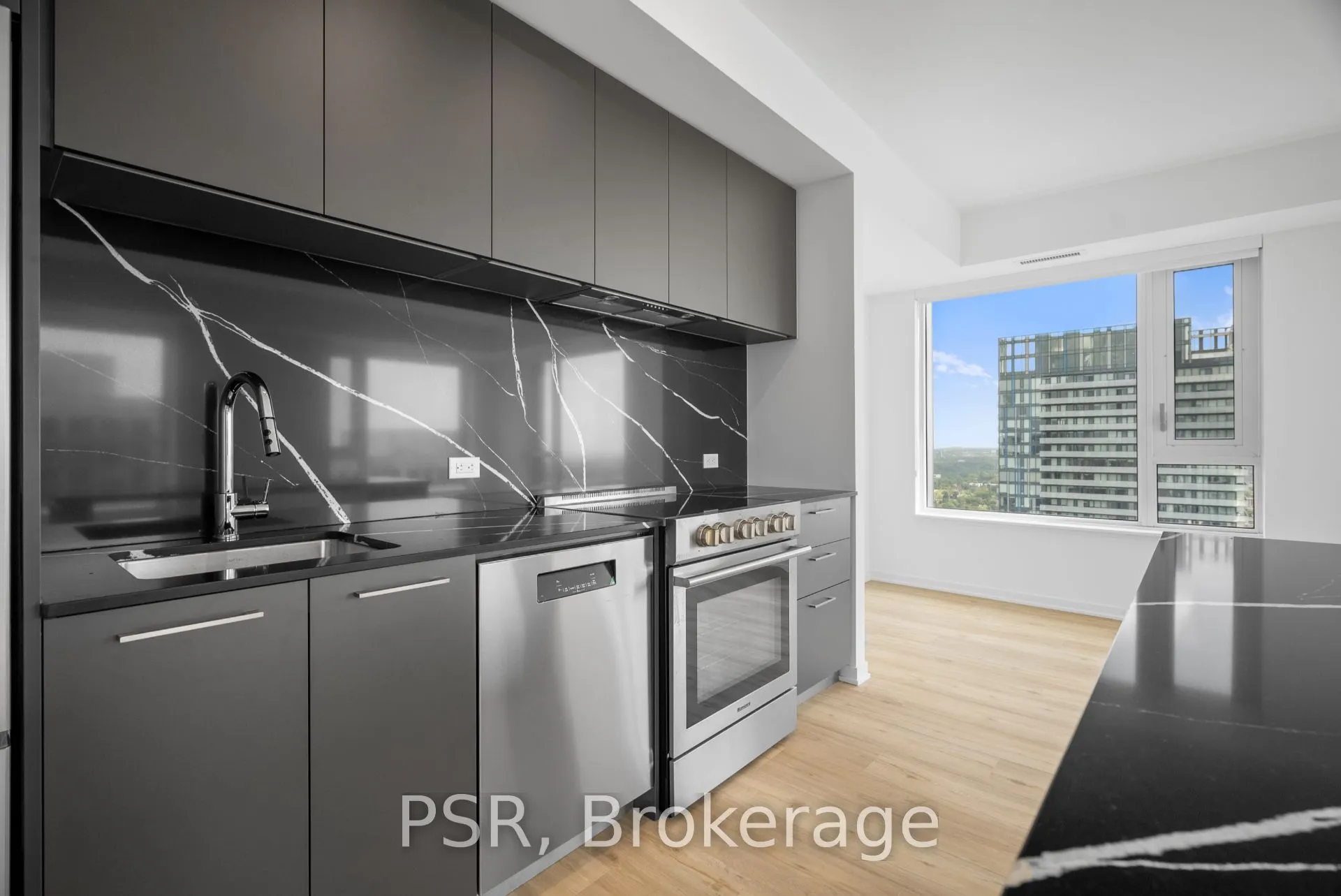 101 Roehampton Avenue, #3608