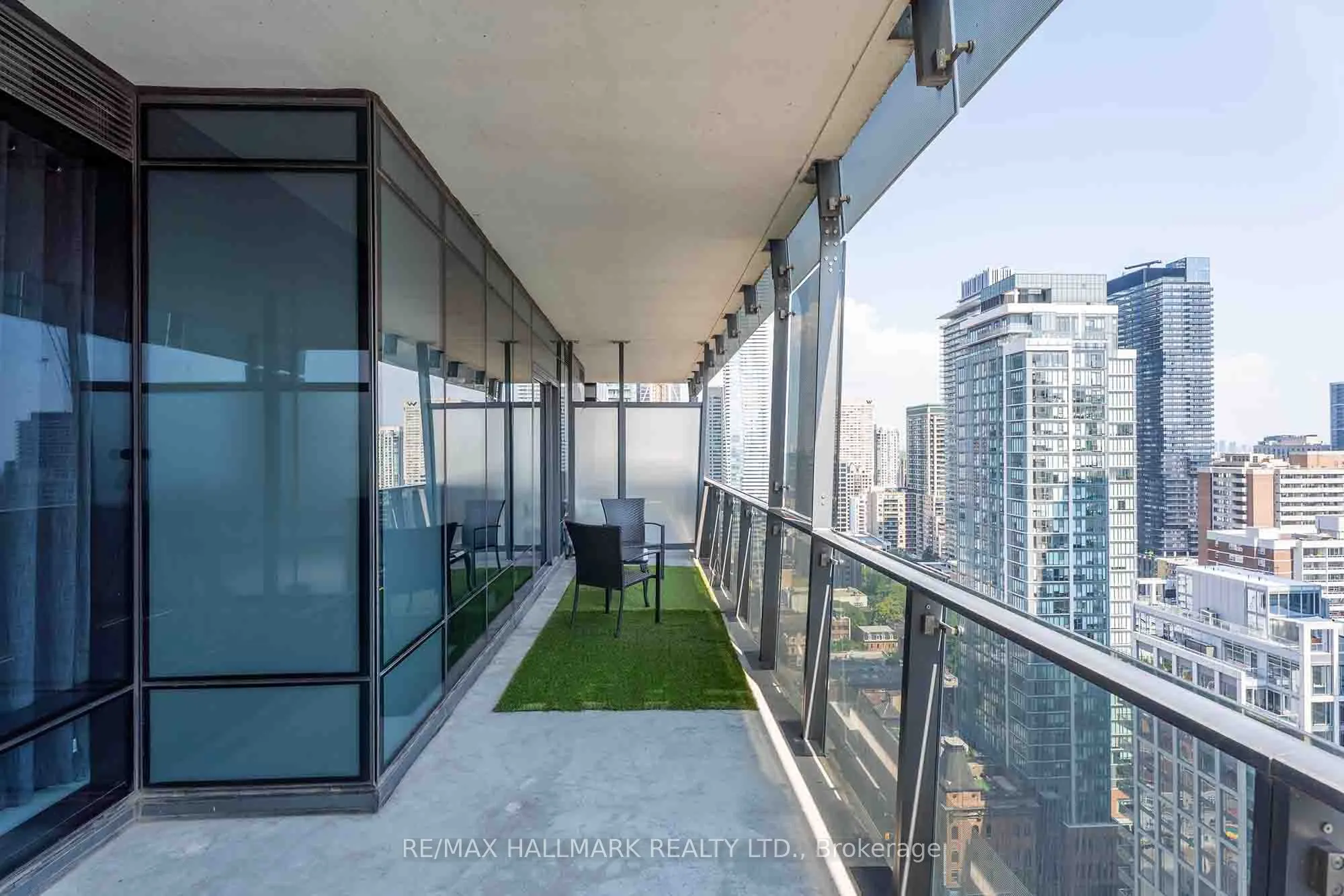5 St Joseph St Street, #2611