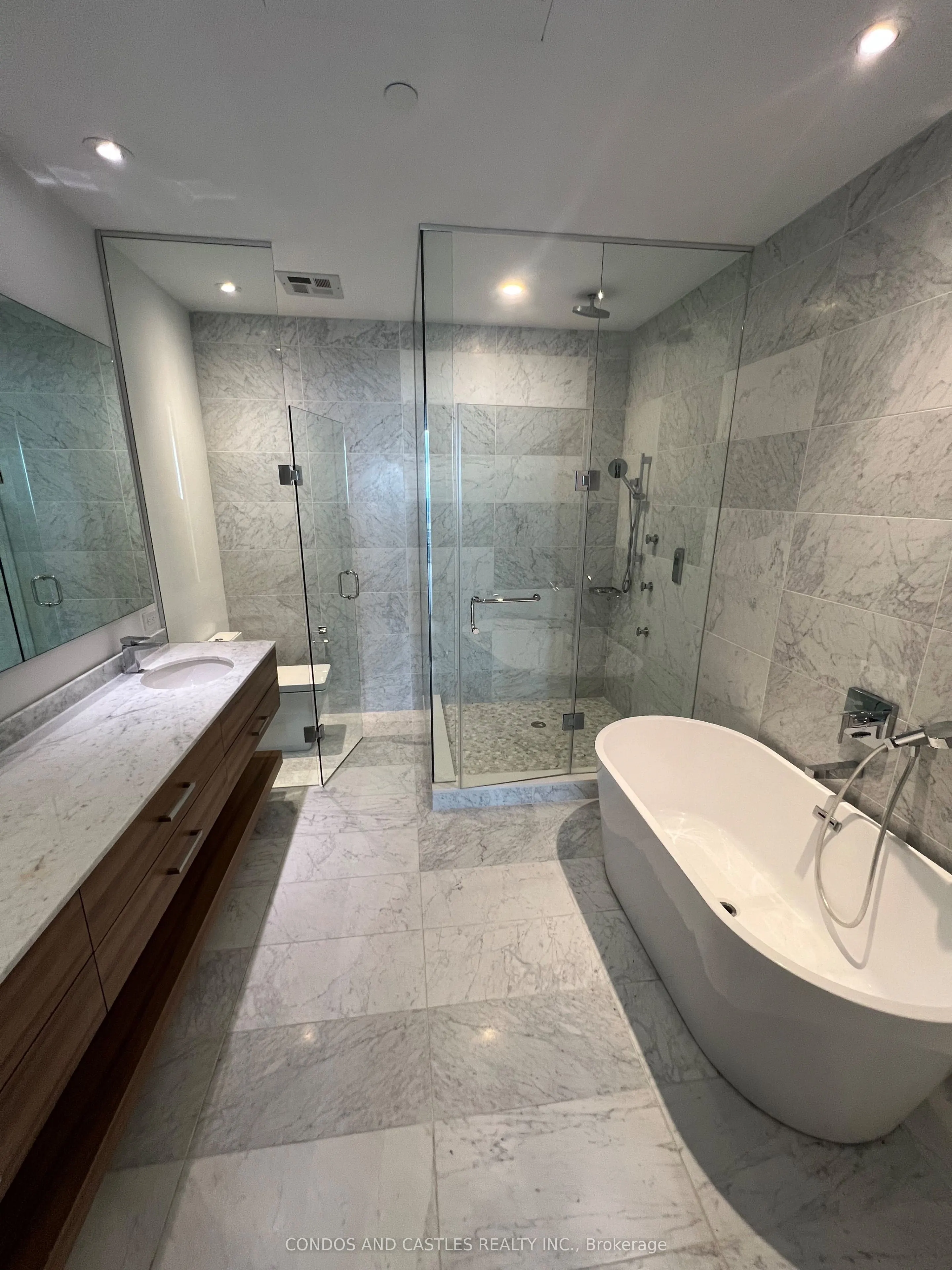488 University Avenue, #5503