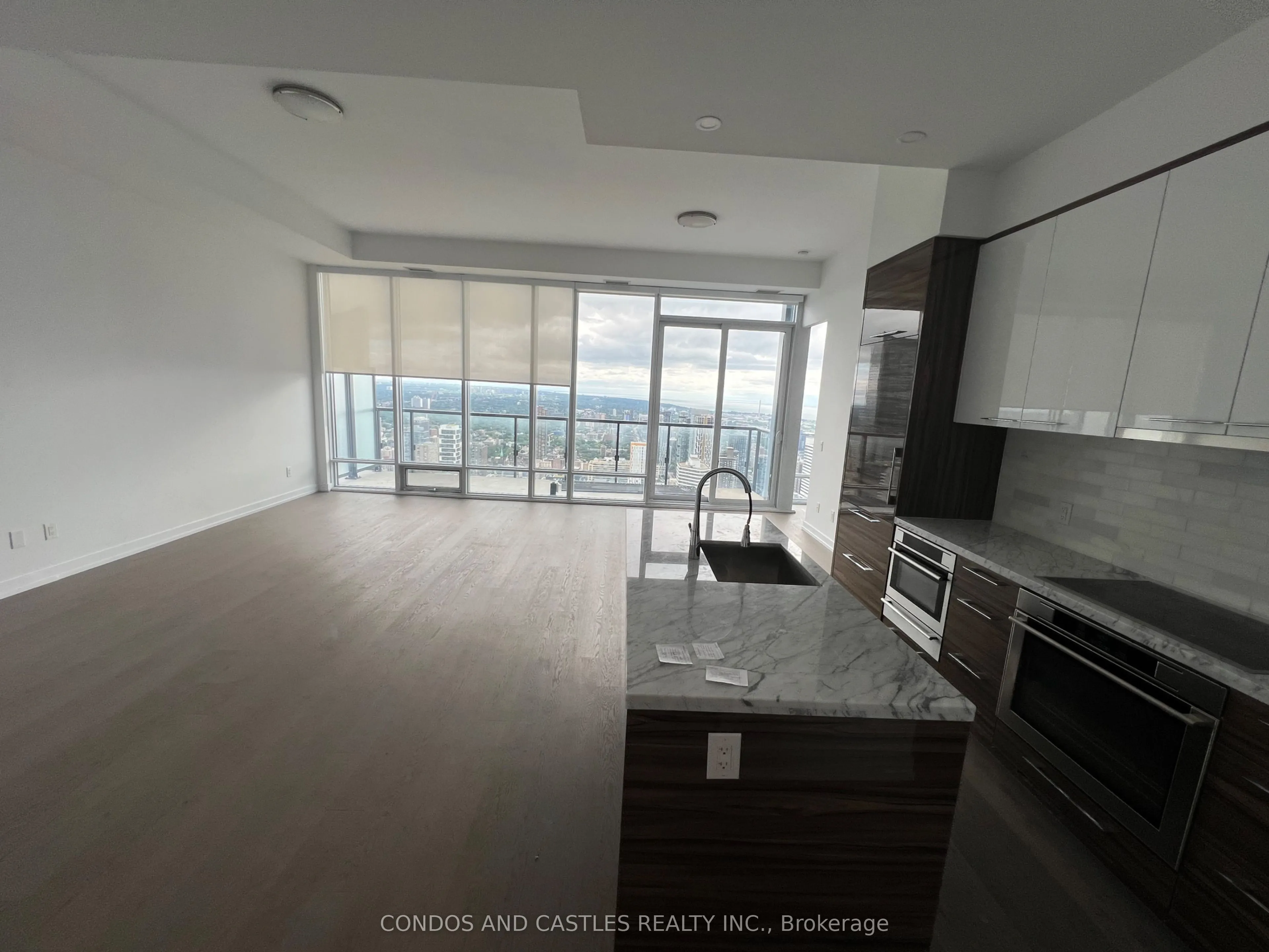 488 University Avenue, #5503