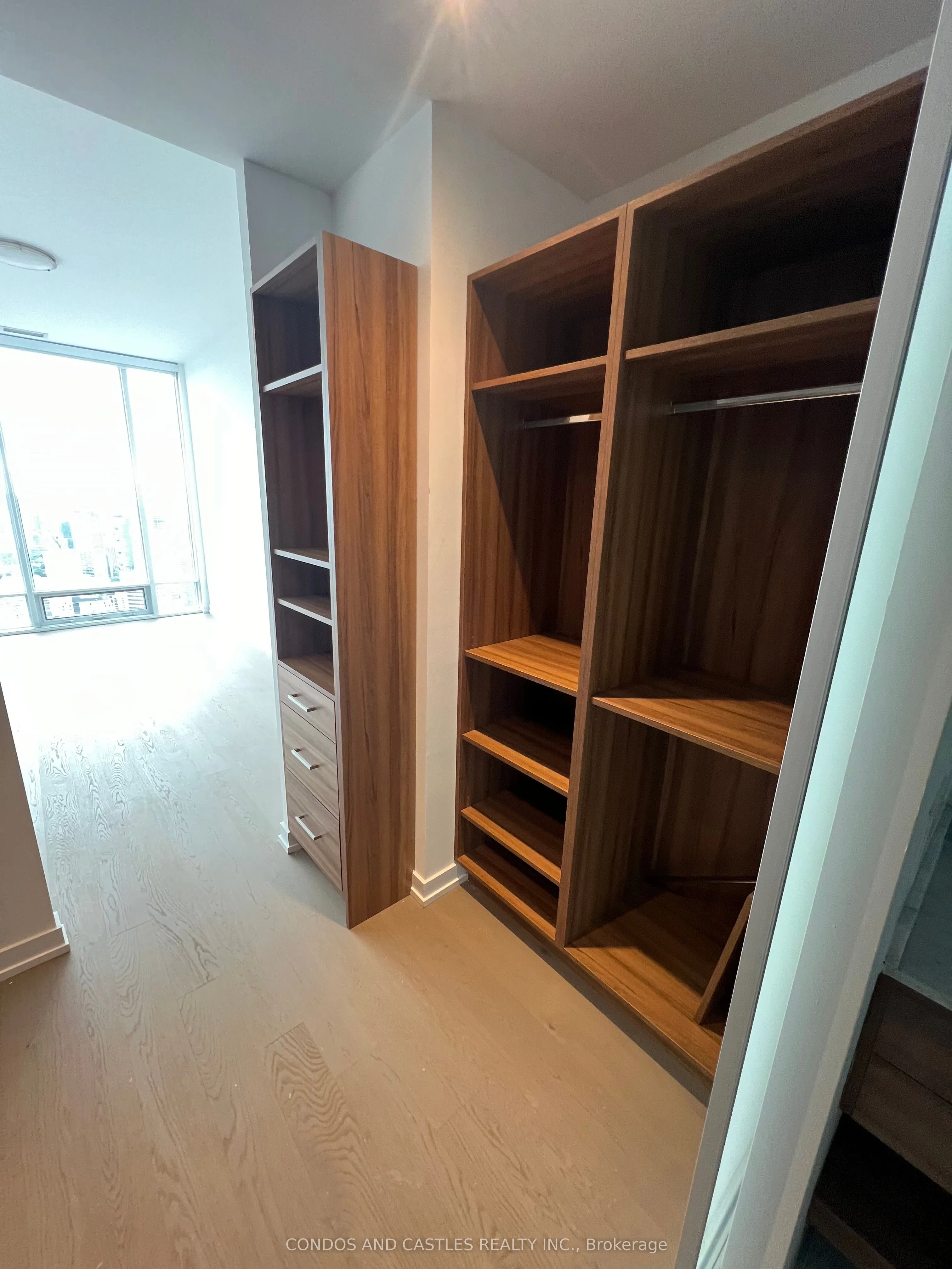 488 University Avenue, #5503