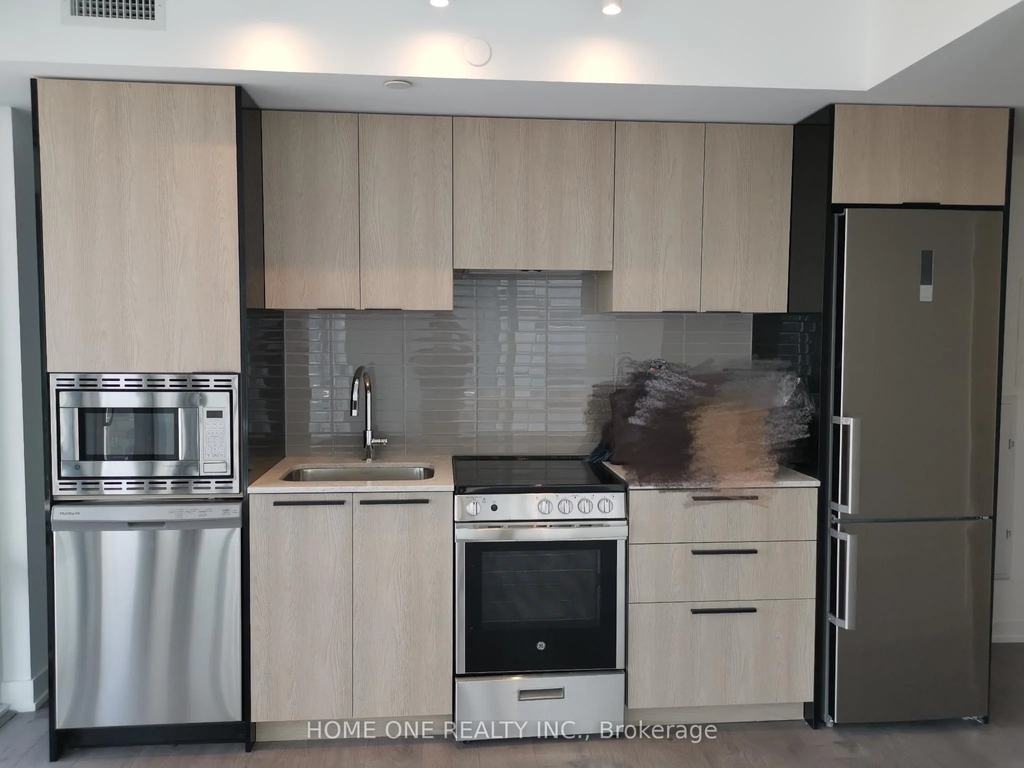 18 Maitland Terrace, #1805