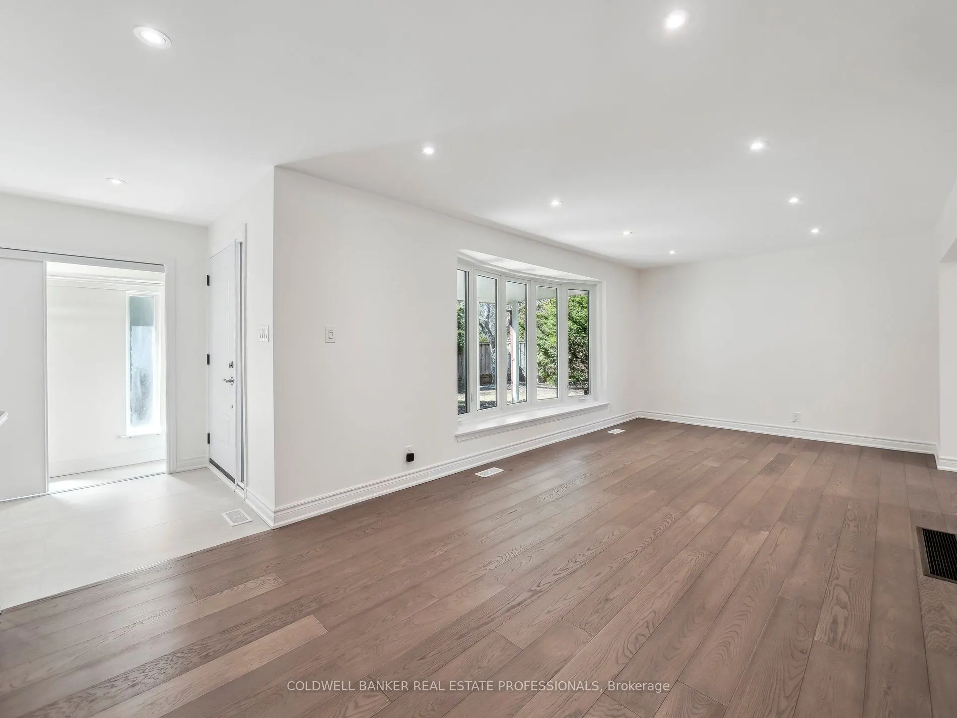 2 Kempsell Crescent
