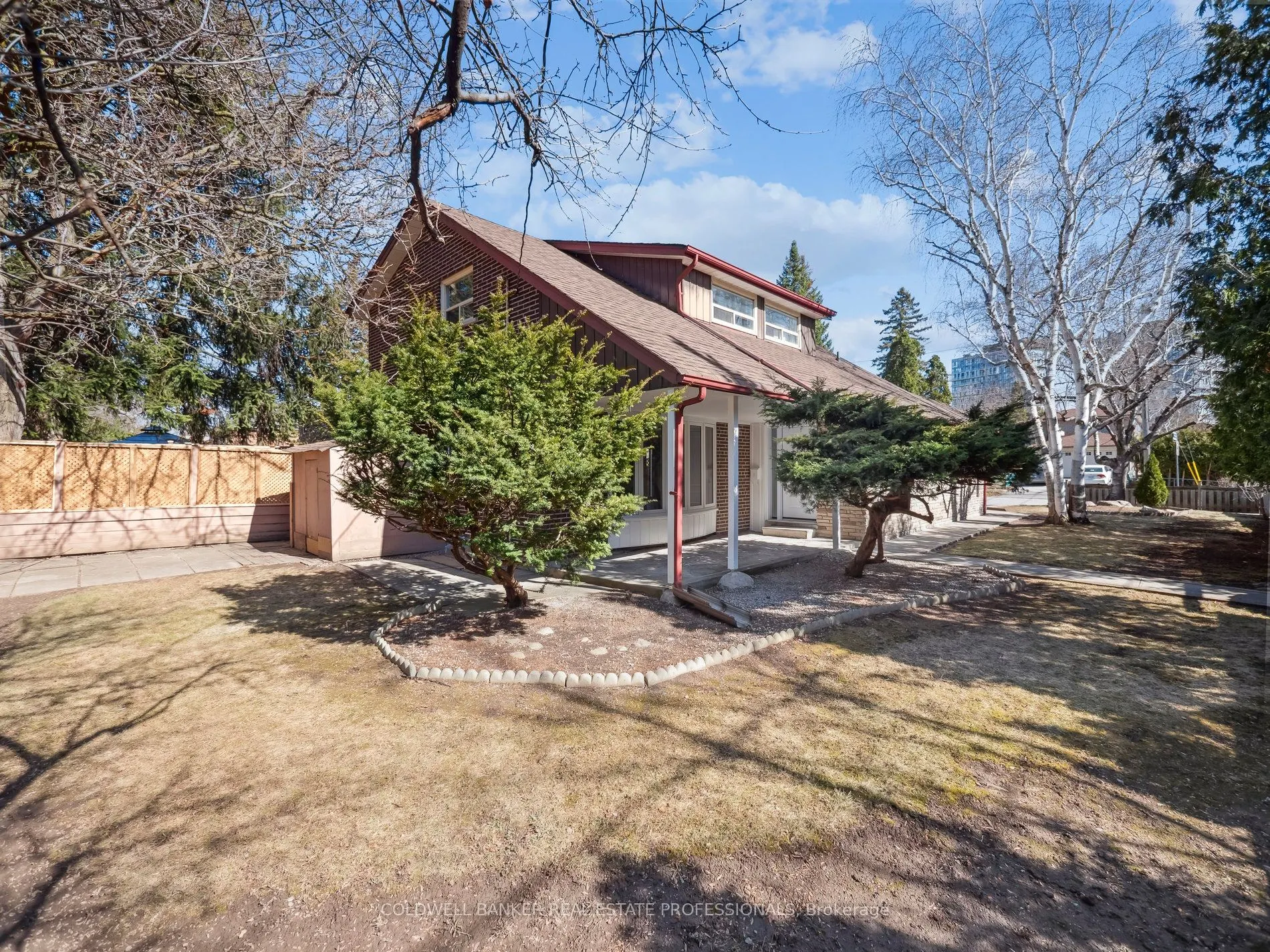 2 Kempsell Crescent