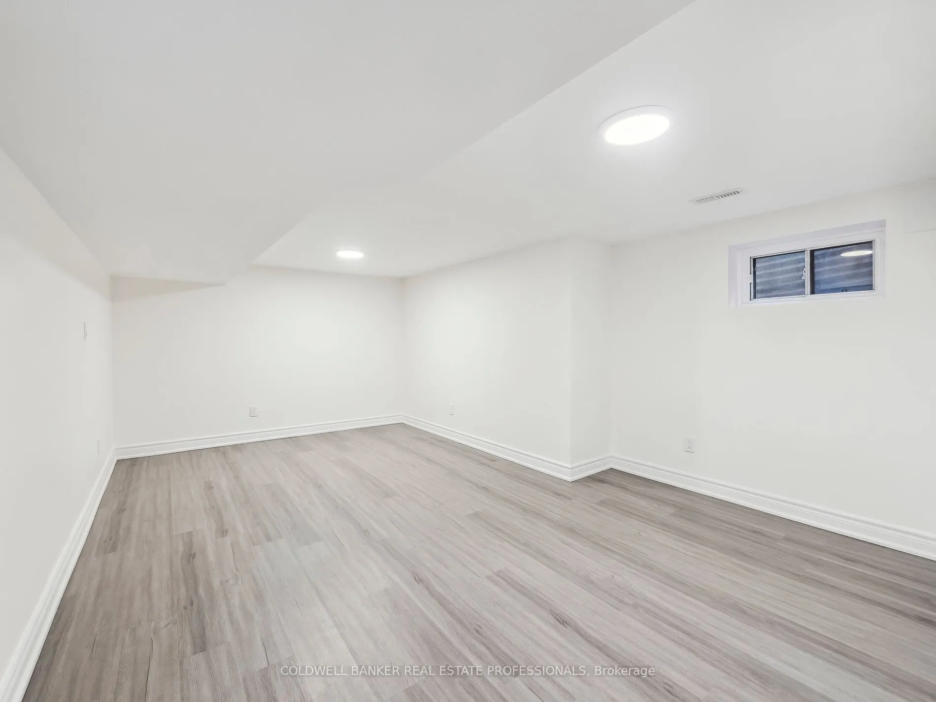 2 Kempsell Crescent