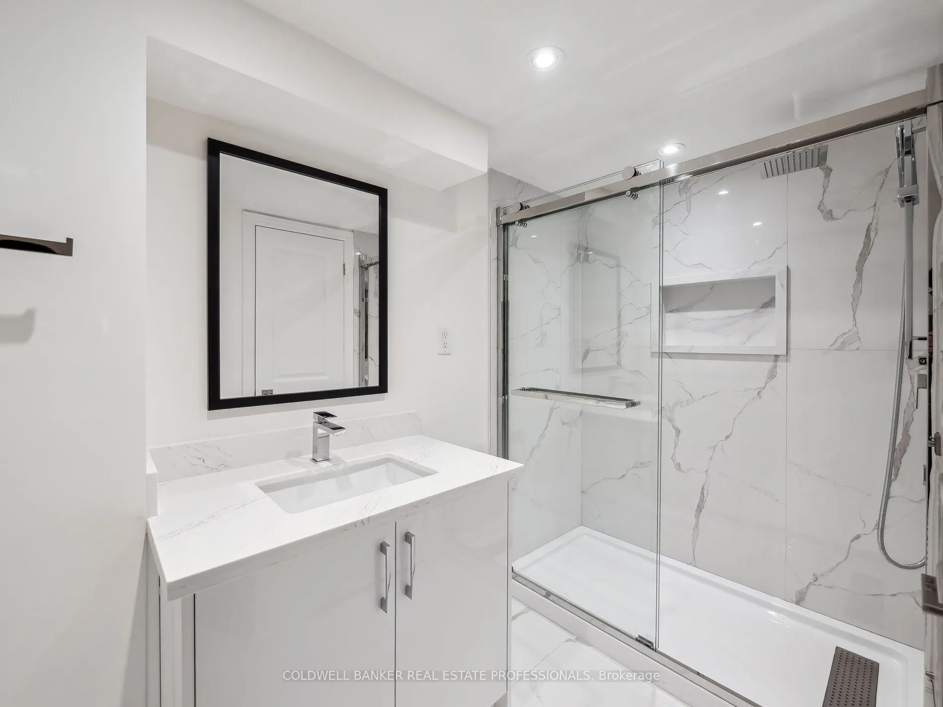 2 Kempsell Crescent