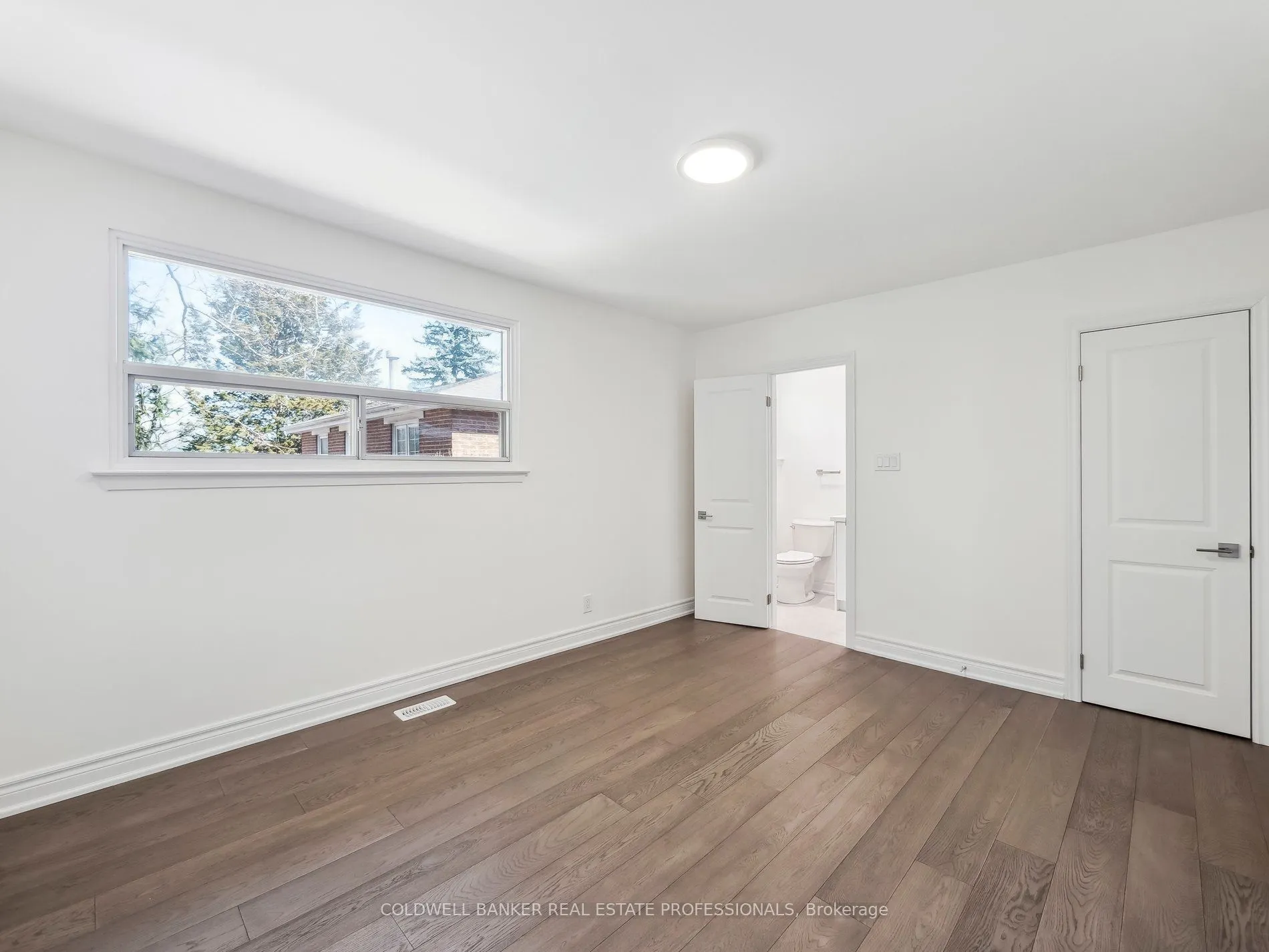 2 Kempsell Crescent