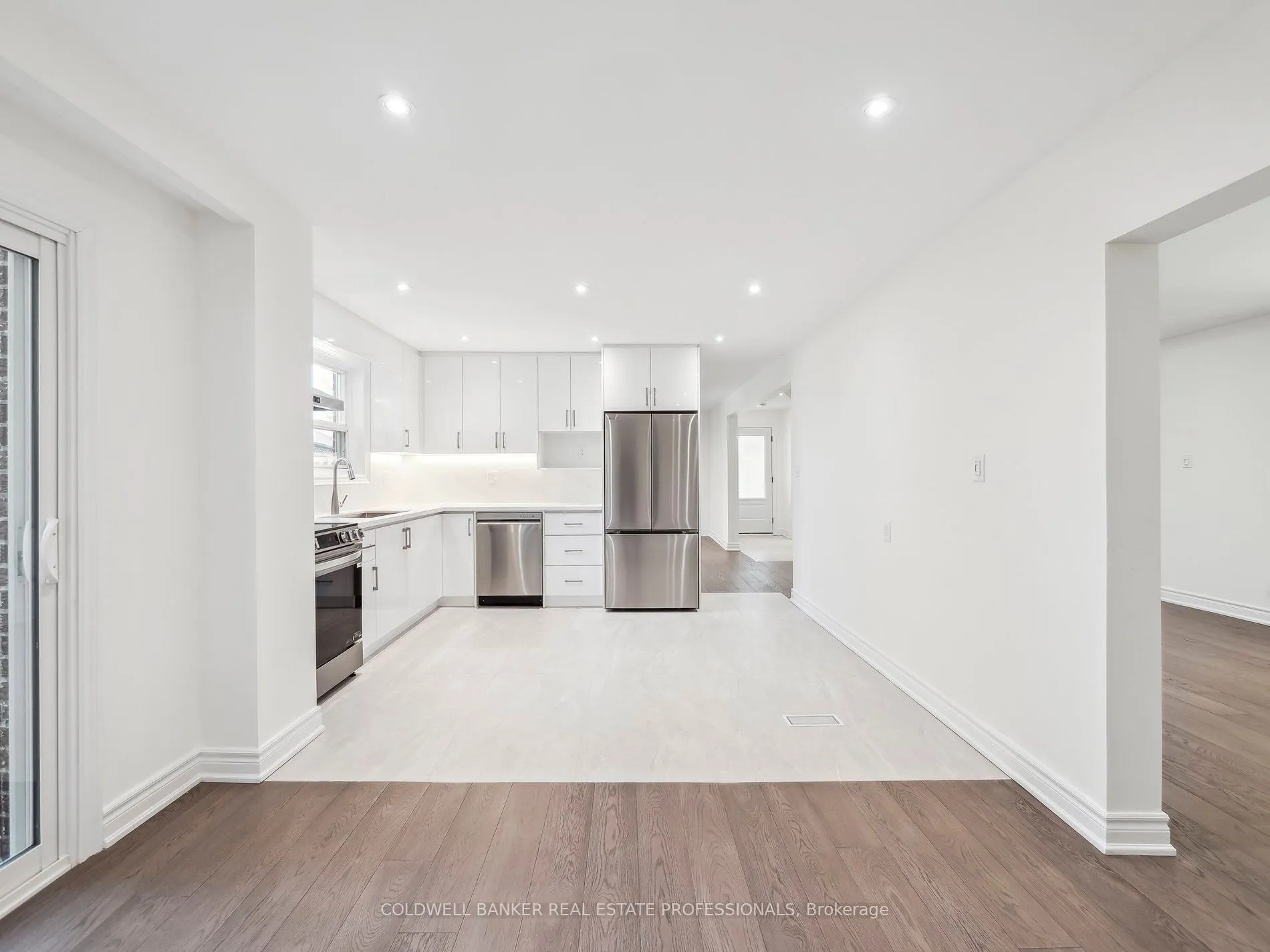 2 Kempsell Crescent