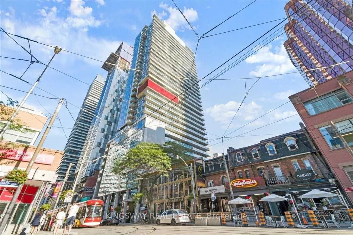 375 King Street W, #1107