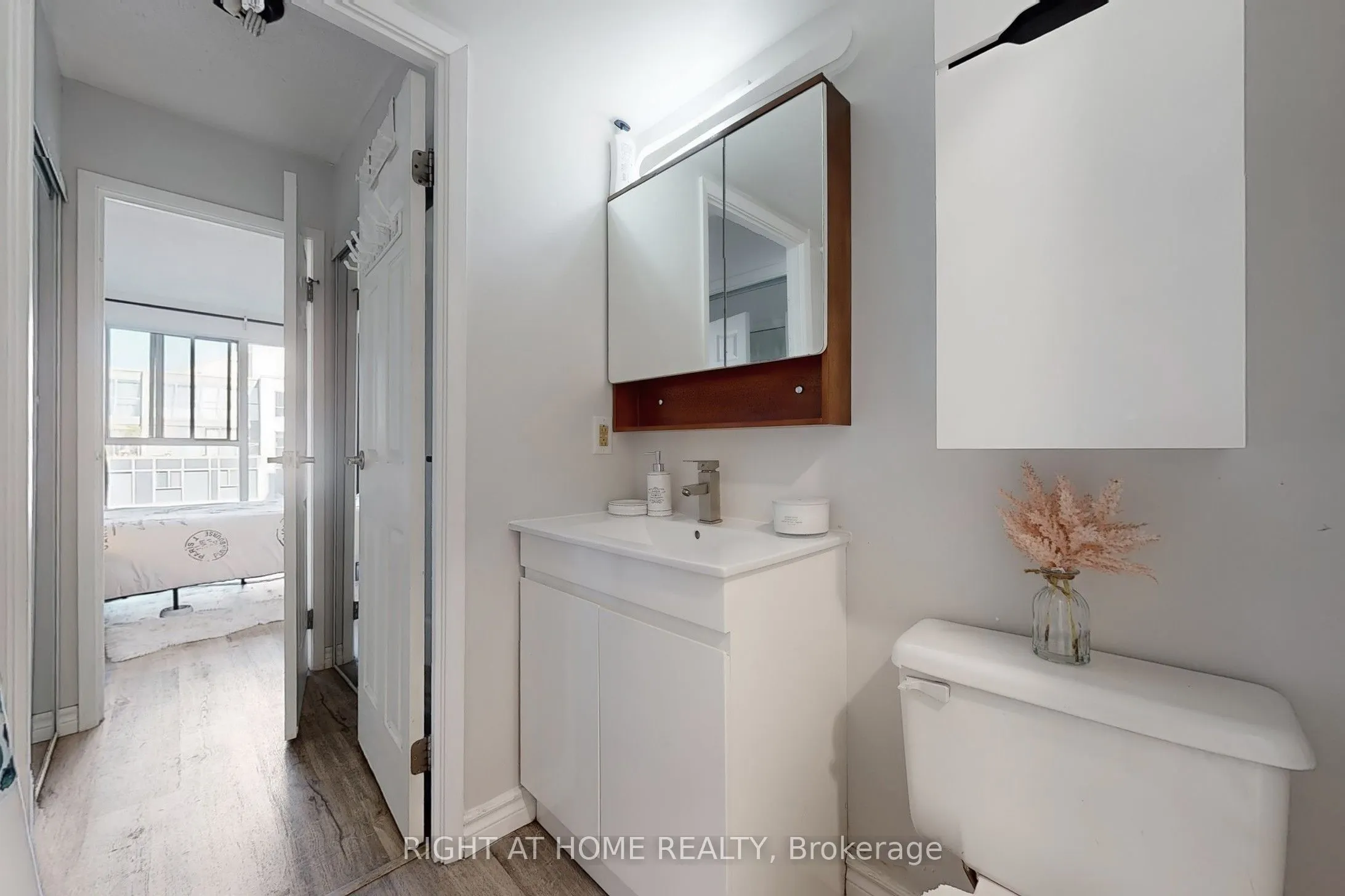 222 The Esplanade Avenue, #705