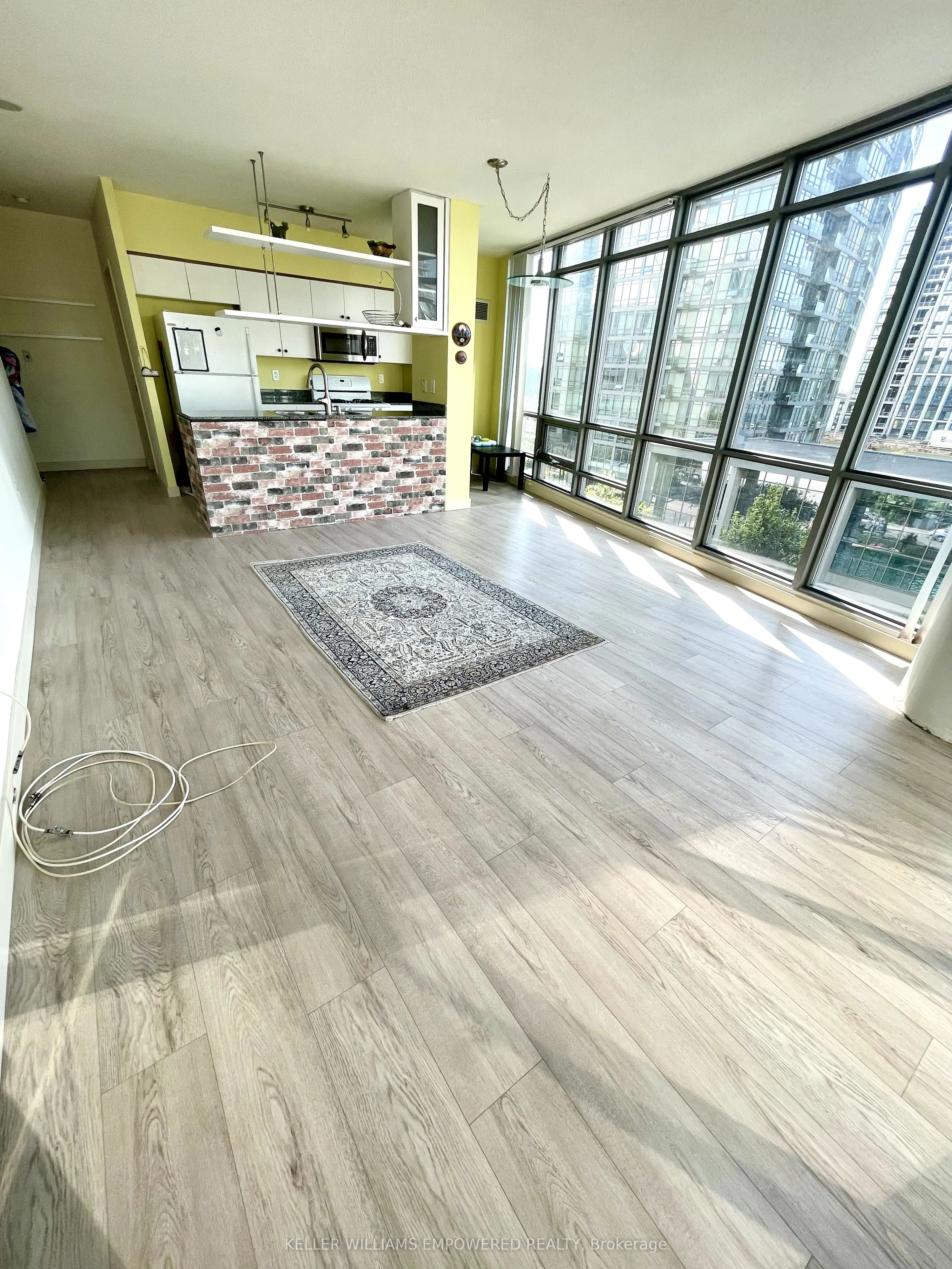 3 Navy Wharf Court, #602