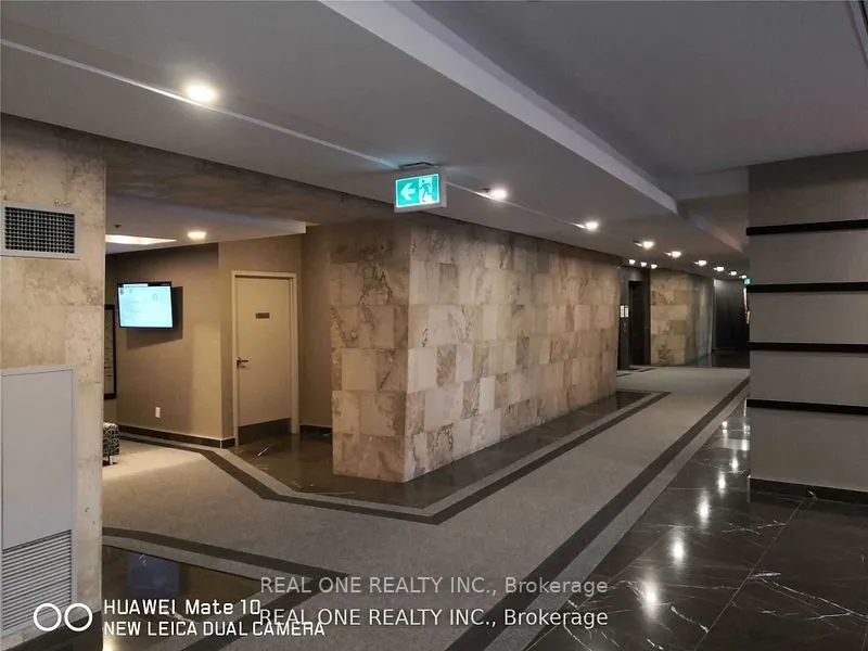 8 Park Road, #2009