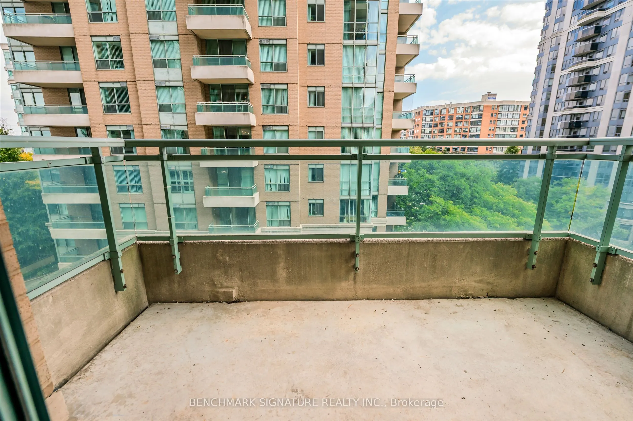 3 Pemberton Avenue, #608
