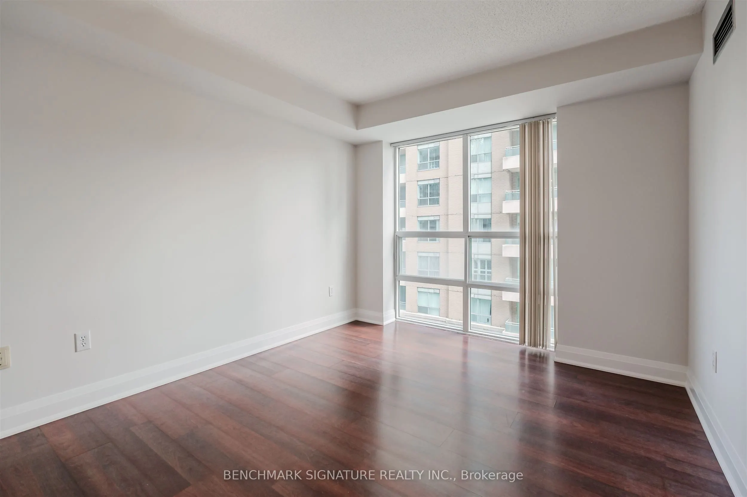 3 Pemberton Avenue, #608