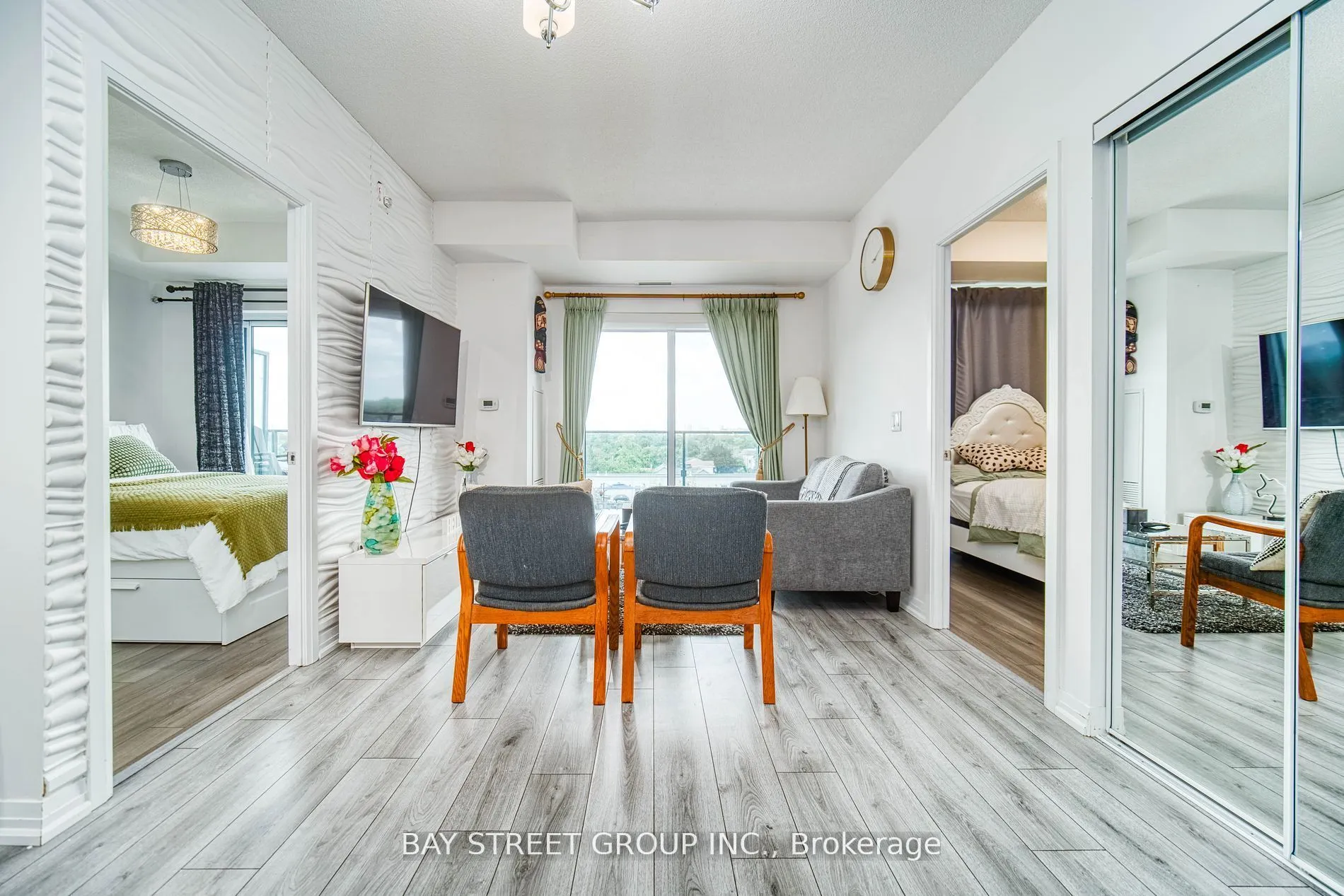 741 Sheppard Avenue W, #707