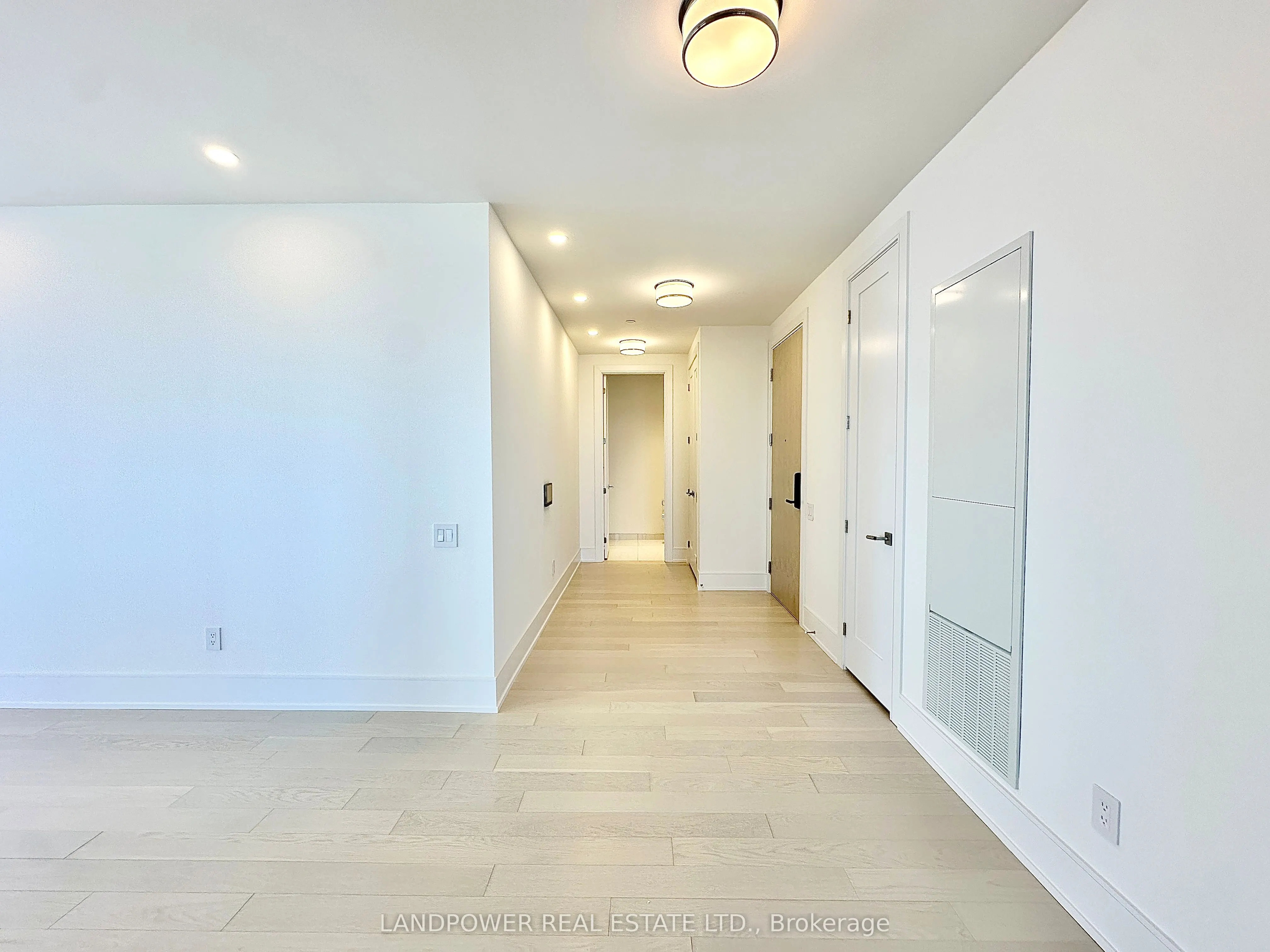 155 Merchants' Wharf, #1111