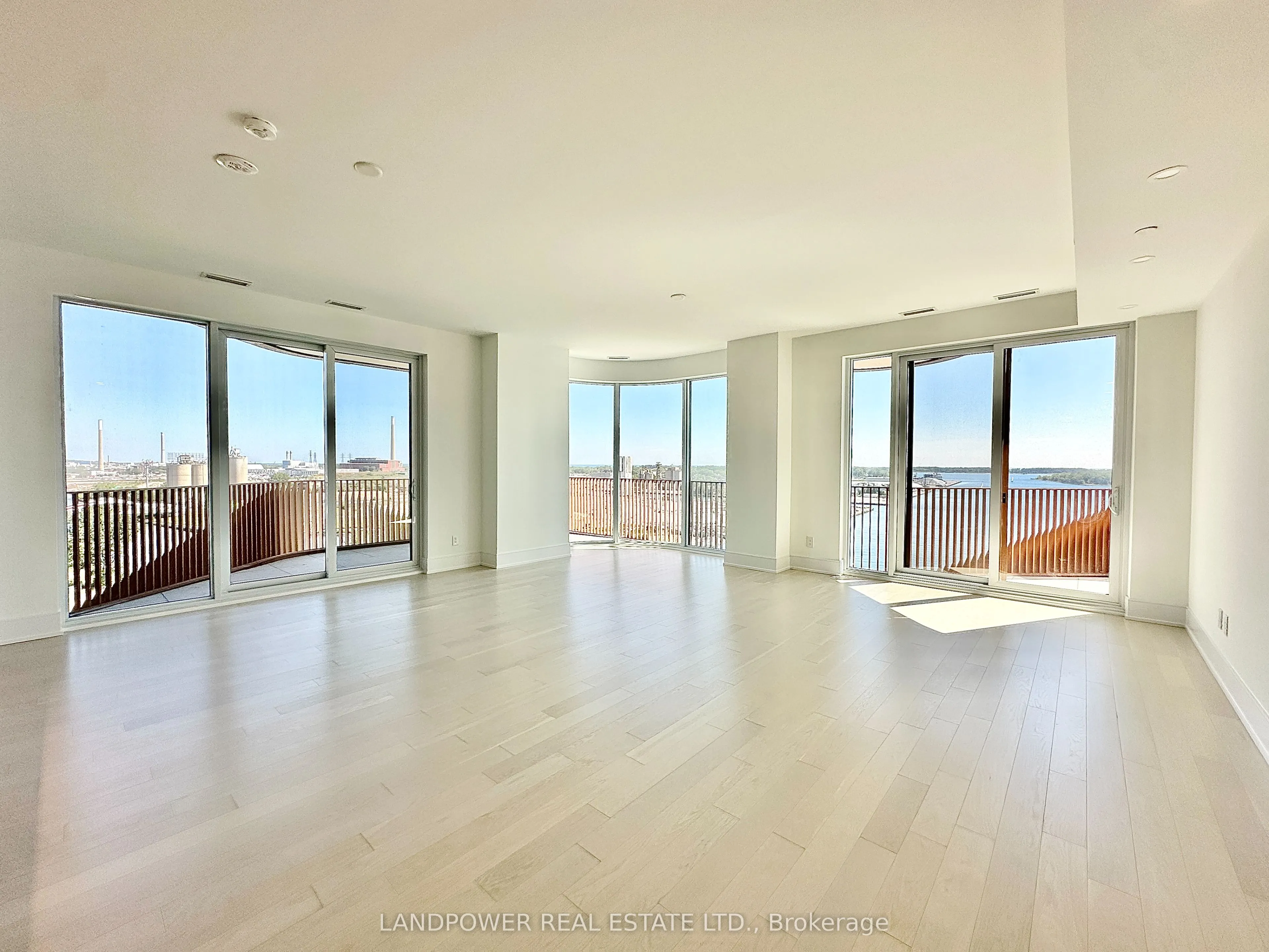 155 Merchants' Wharf, #1111