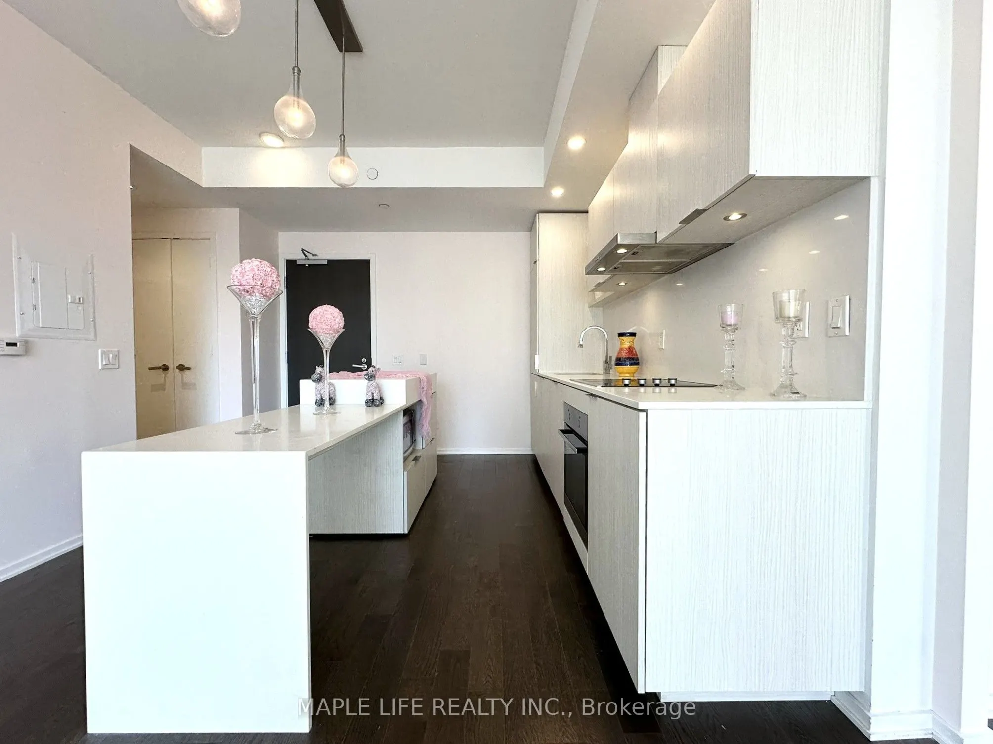 12 Bonnycastle Street, #823
