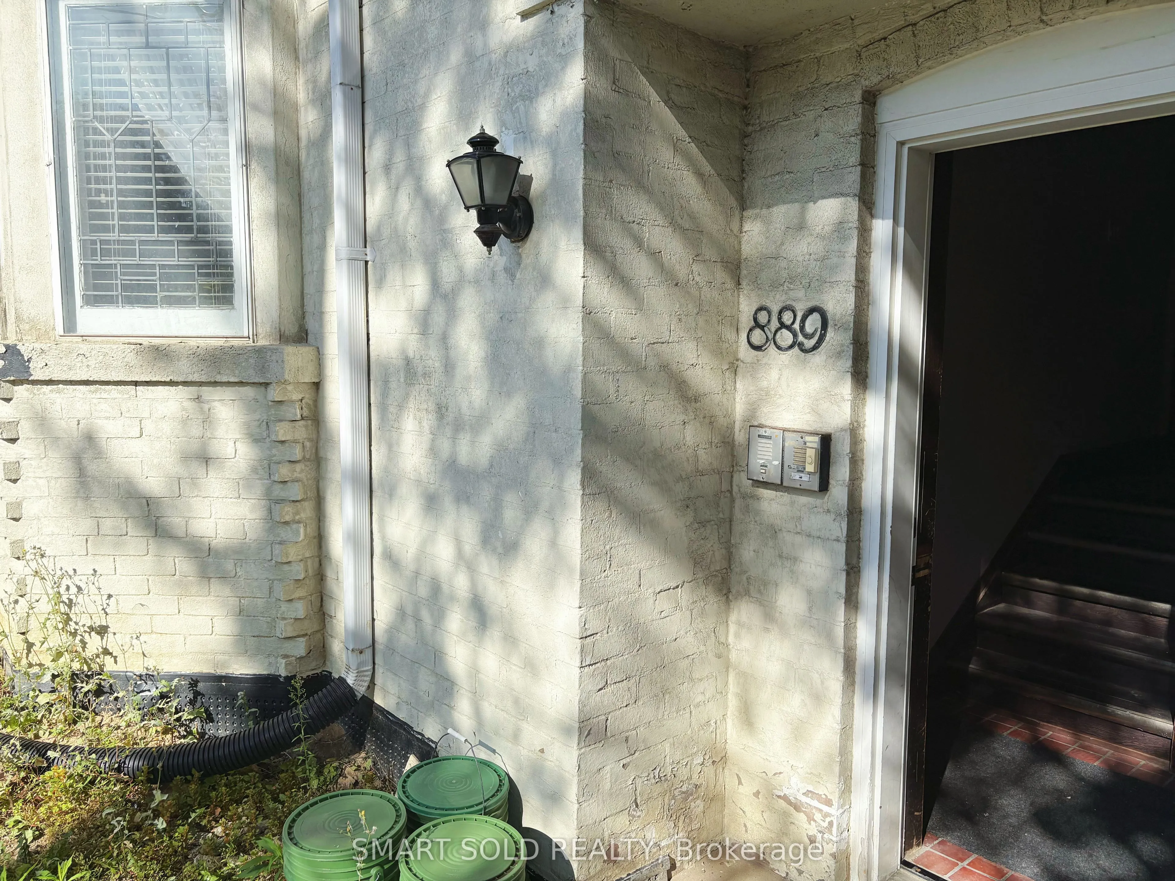 889 Avenue Road, #1ST FL