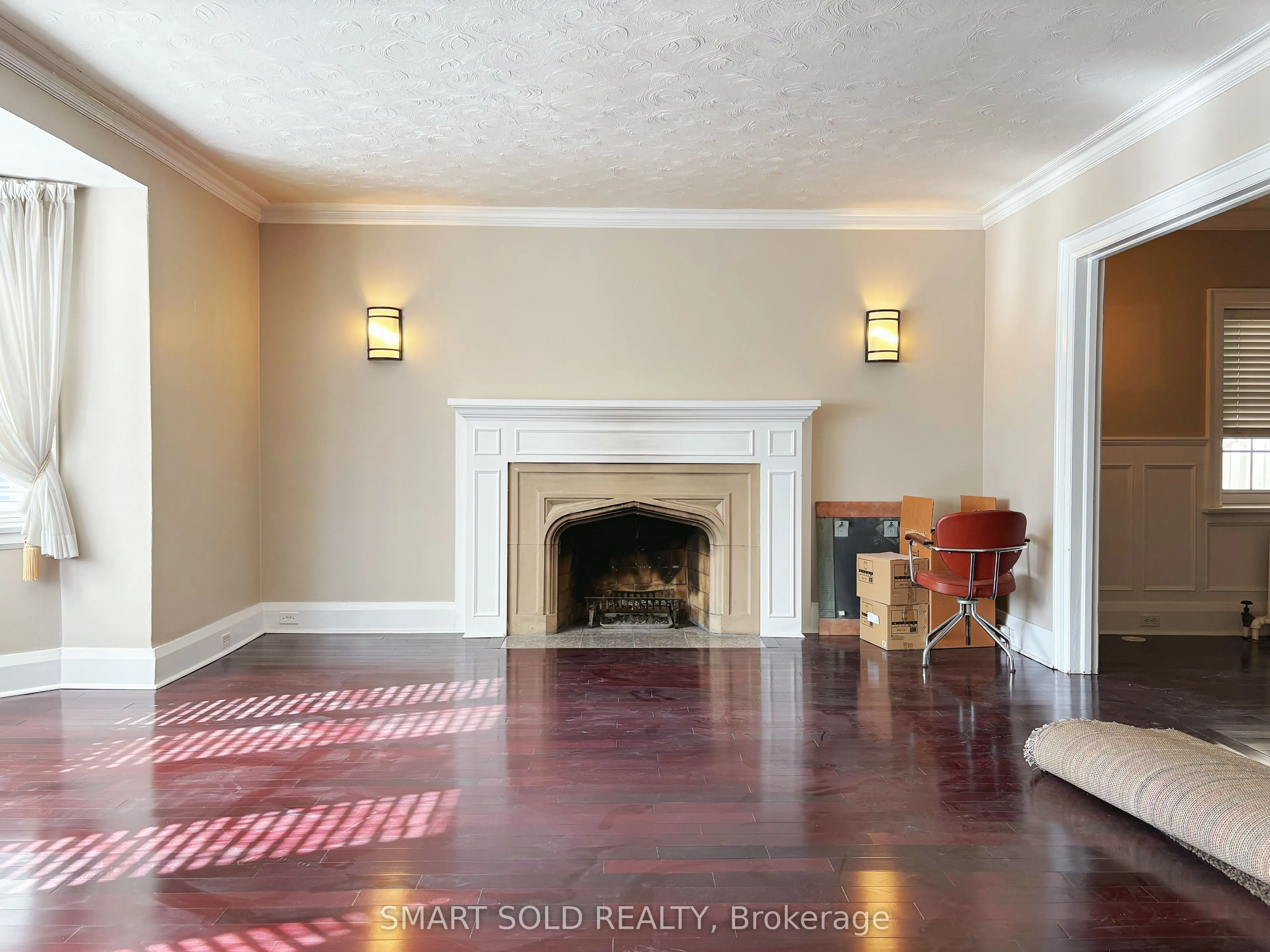 889 Avenue Road, #1ST FL