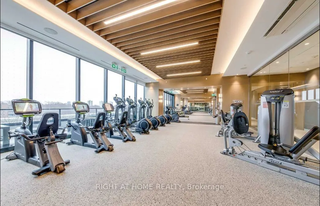 575 Bloor Street E, #1502