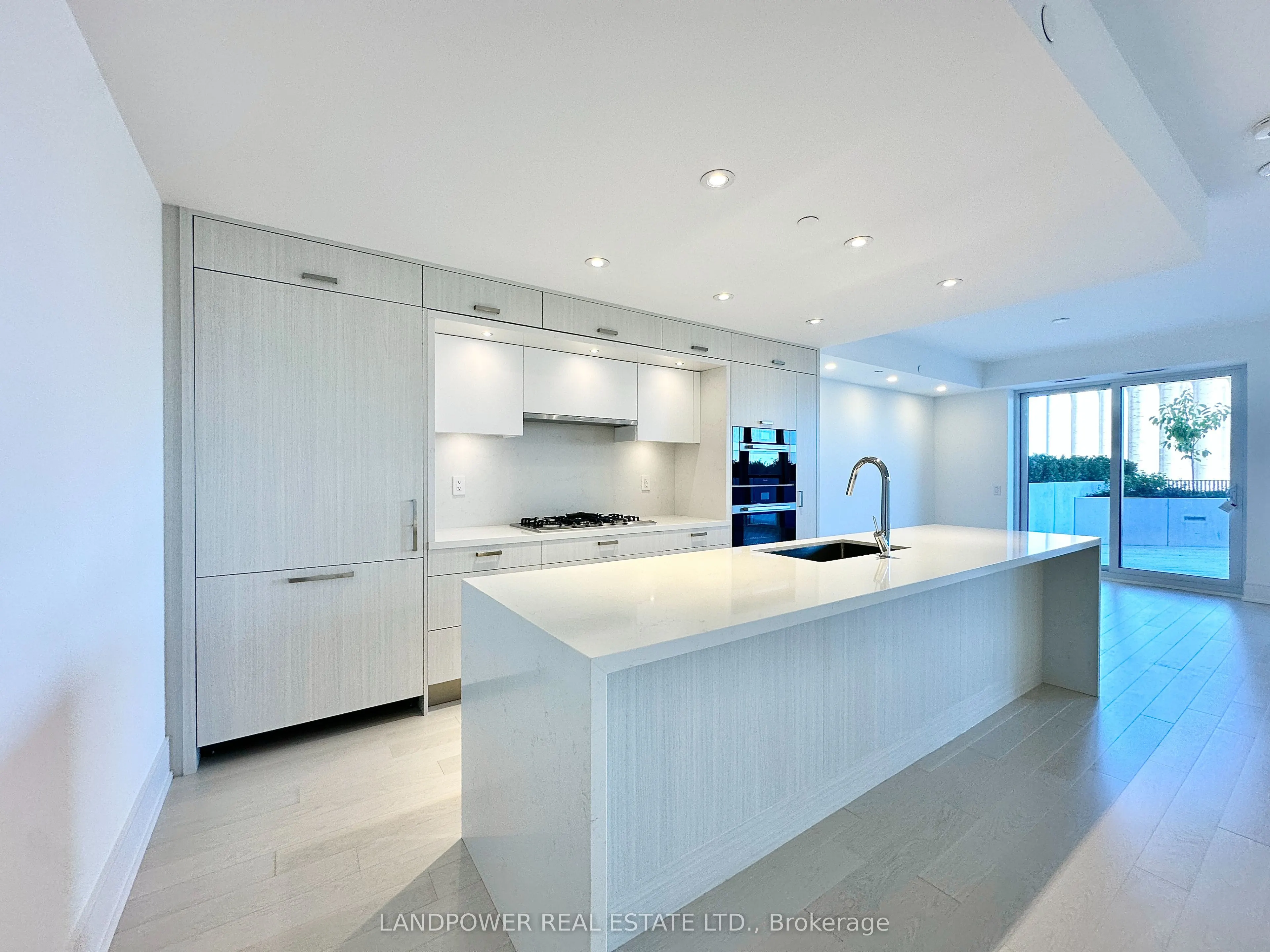 155 Merchants' Wharf, #302