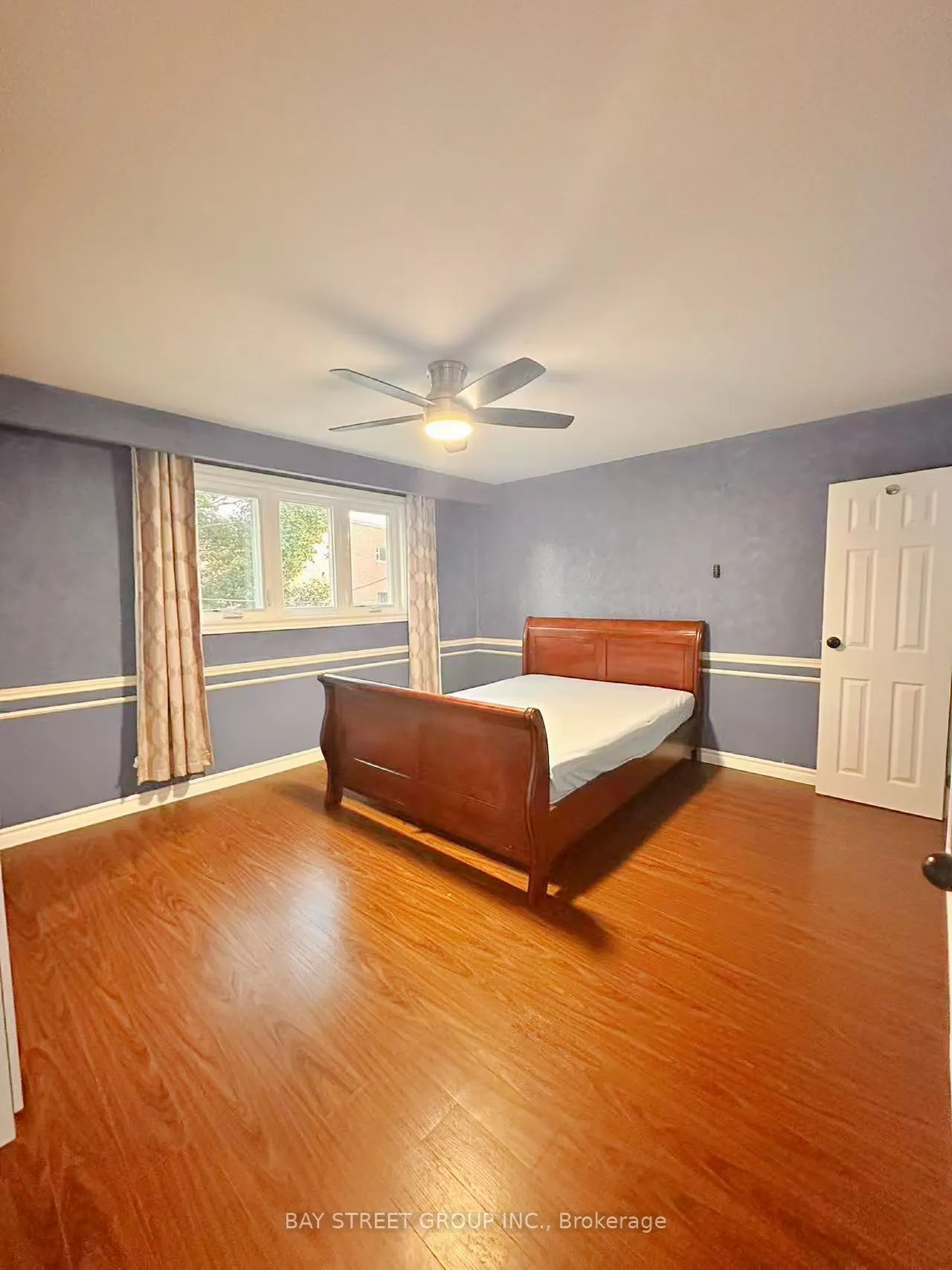24 Wyvern Road, #Main& Upper