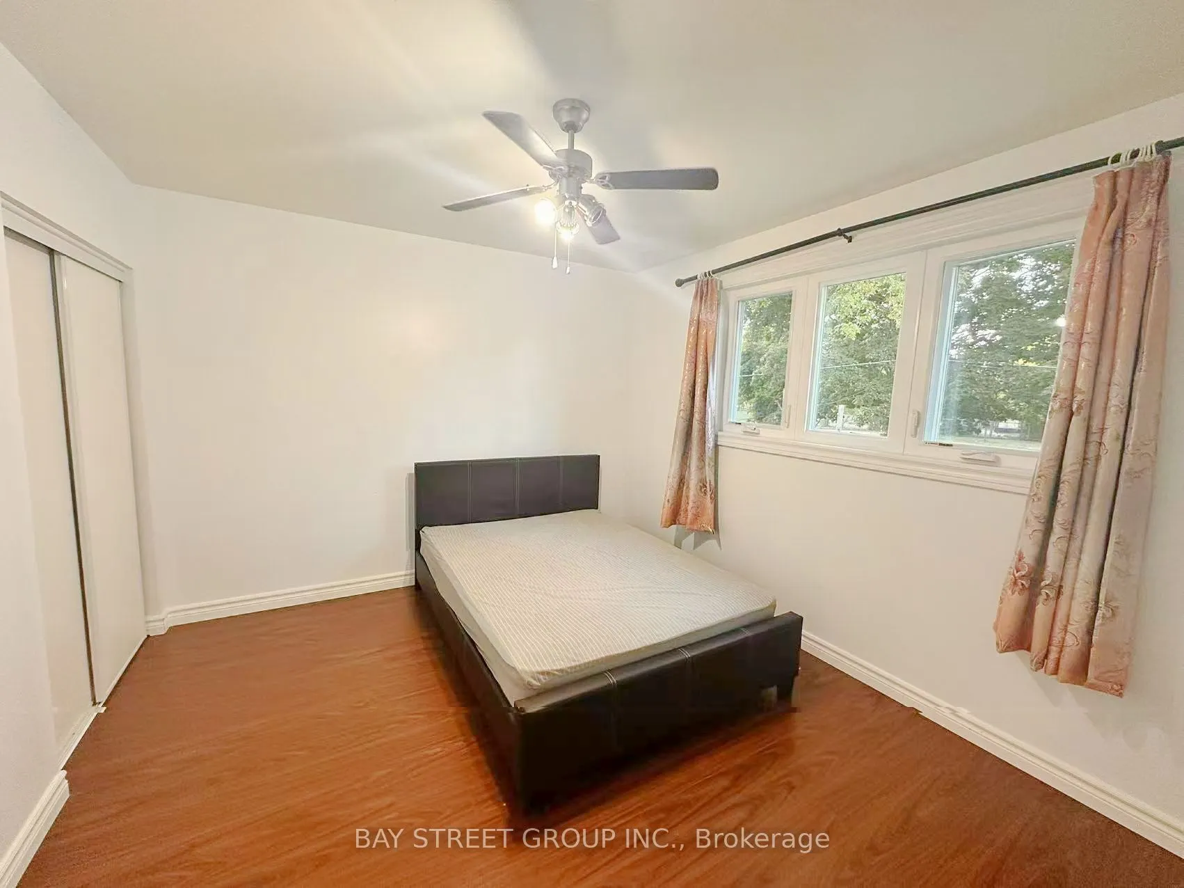 24 Wyvern Road, #Main& Upper