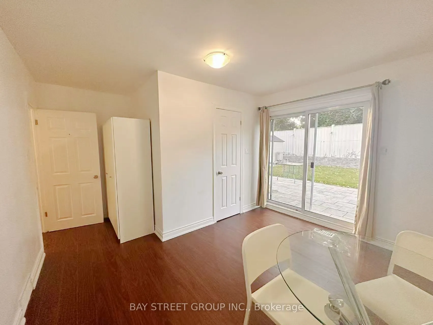 24 Wyvern Road