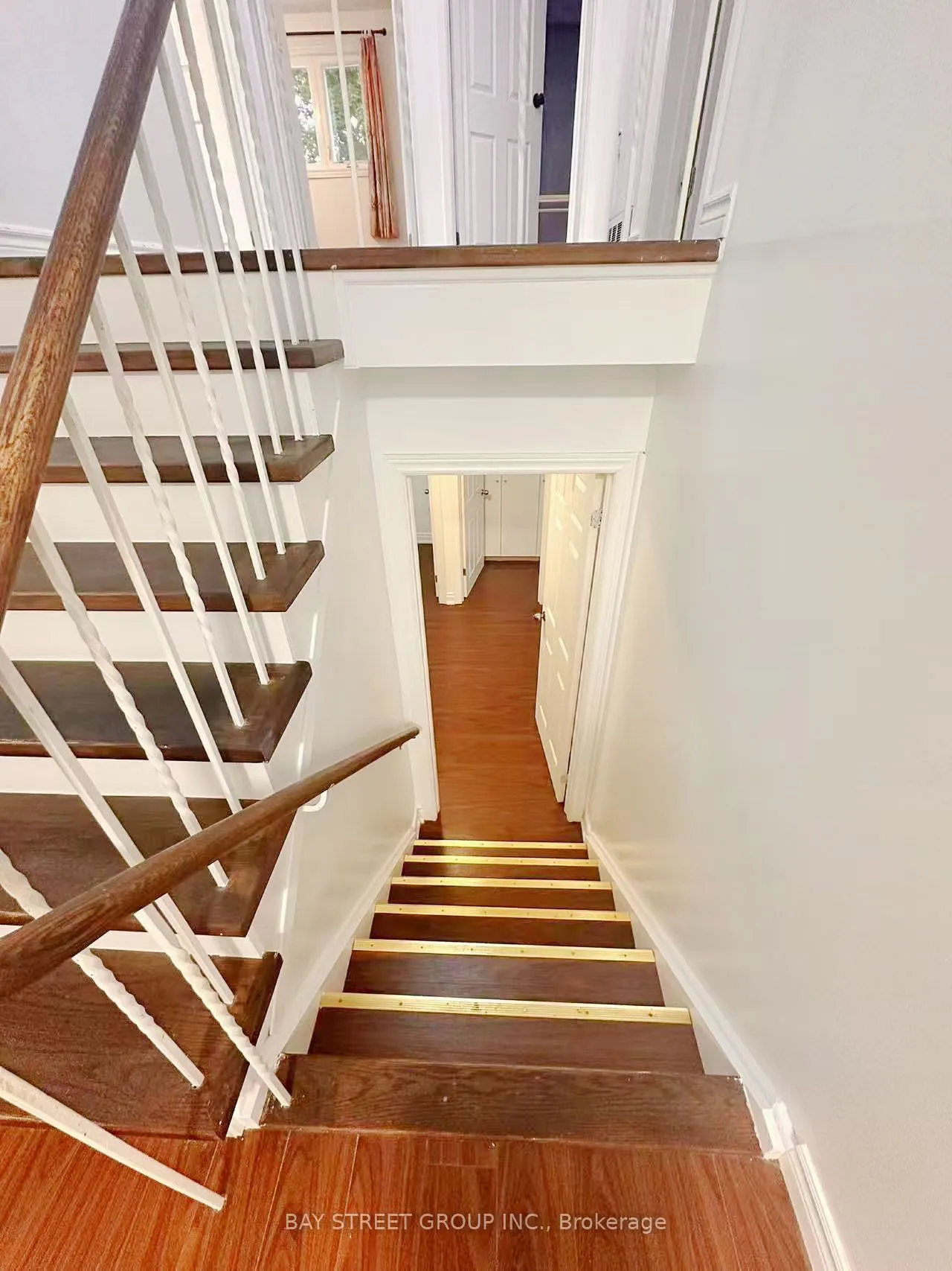 24 Wyvern Road