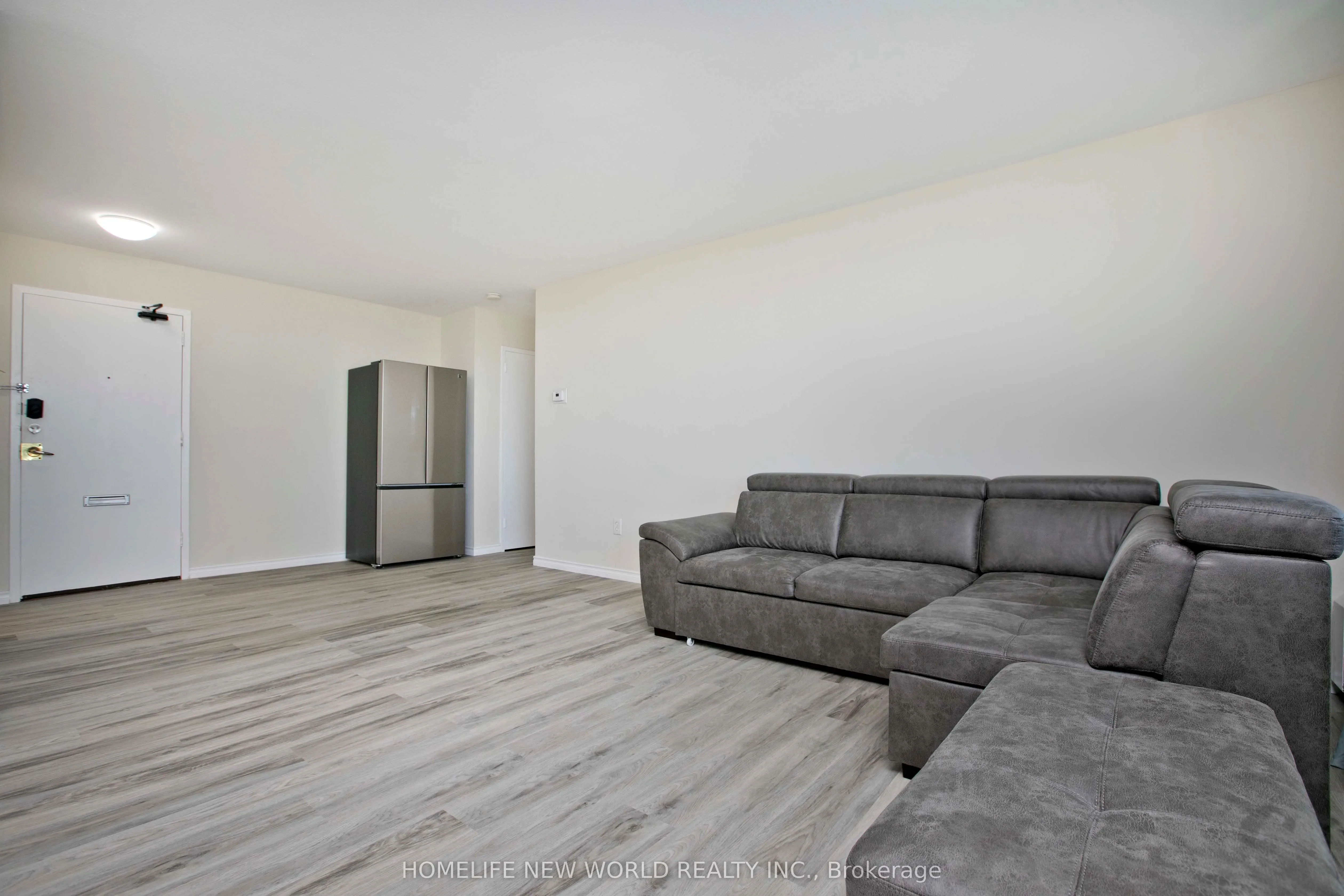 20 Forest Manor Road, #702