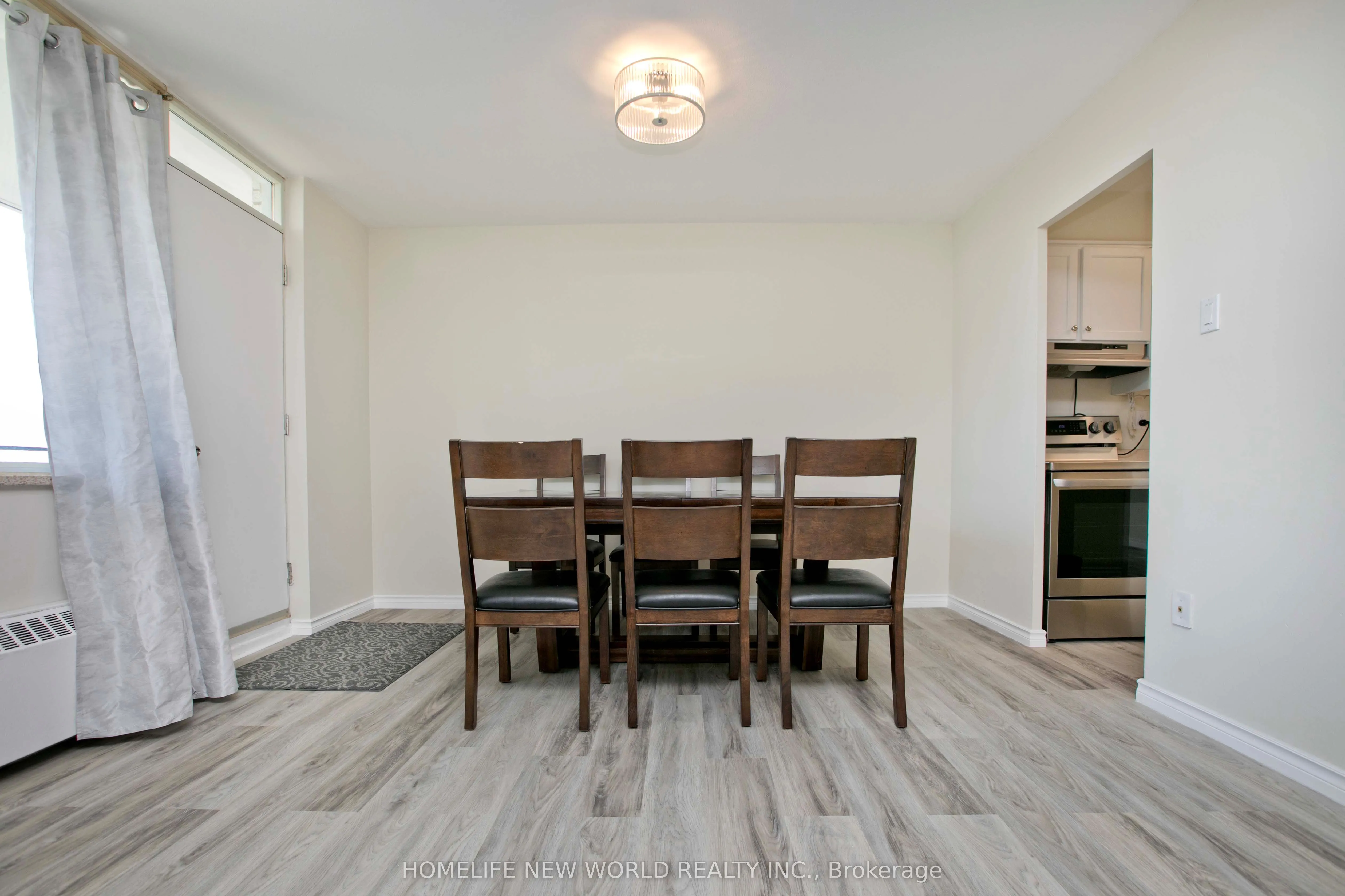 20 Forest Manor Road, #702