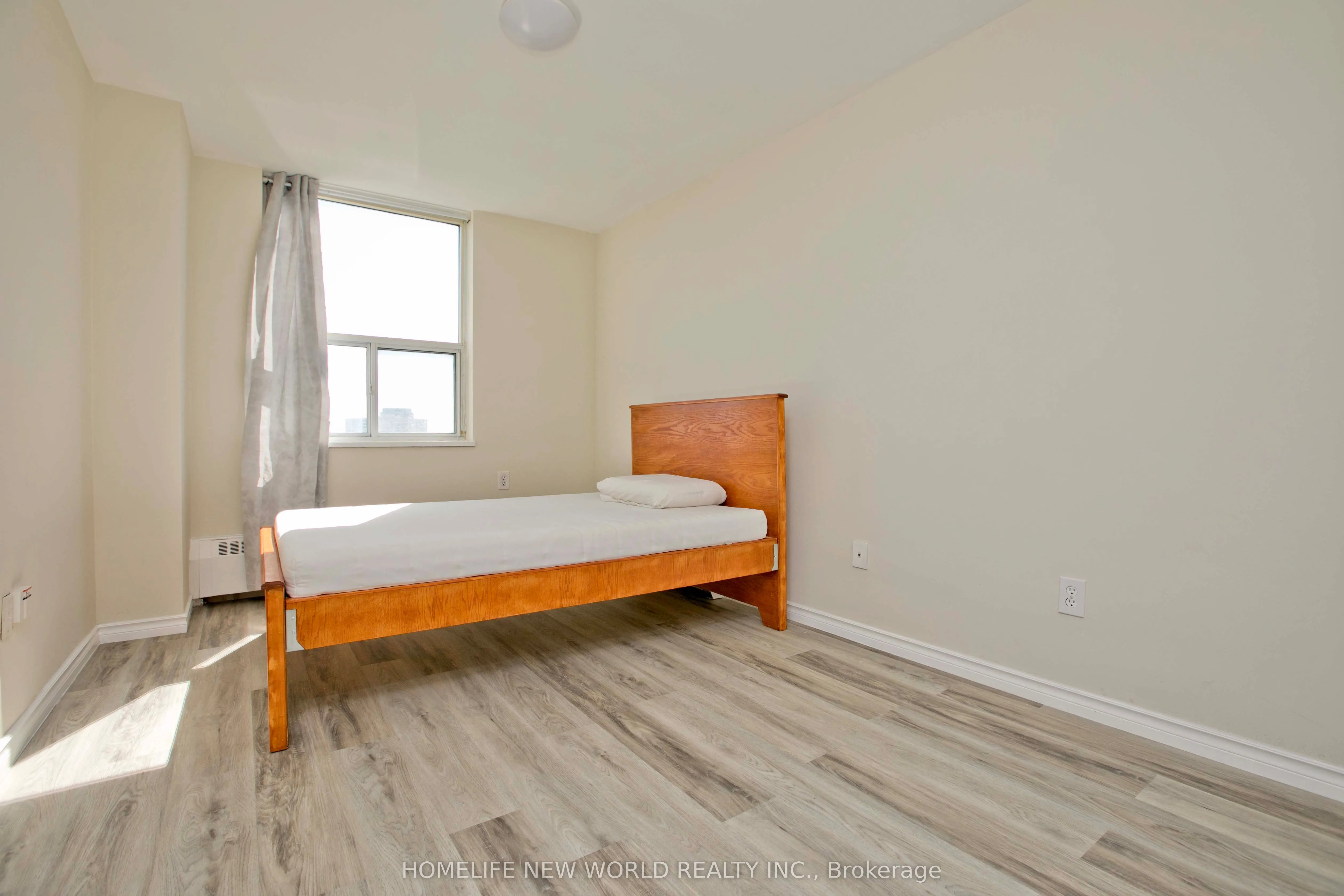 20 Forest Manor Road, #702