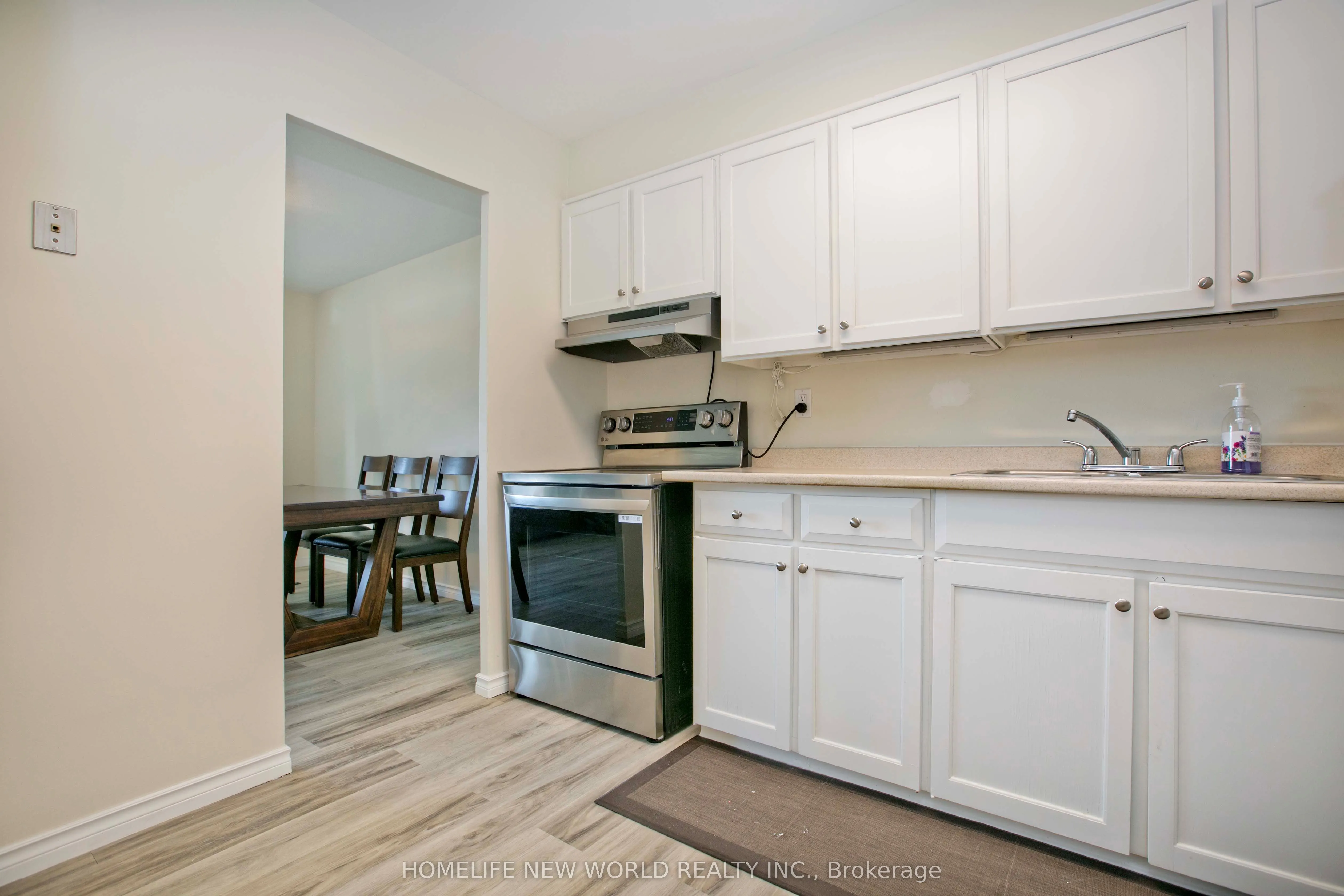 20 Forest Manor Road, #702