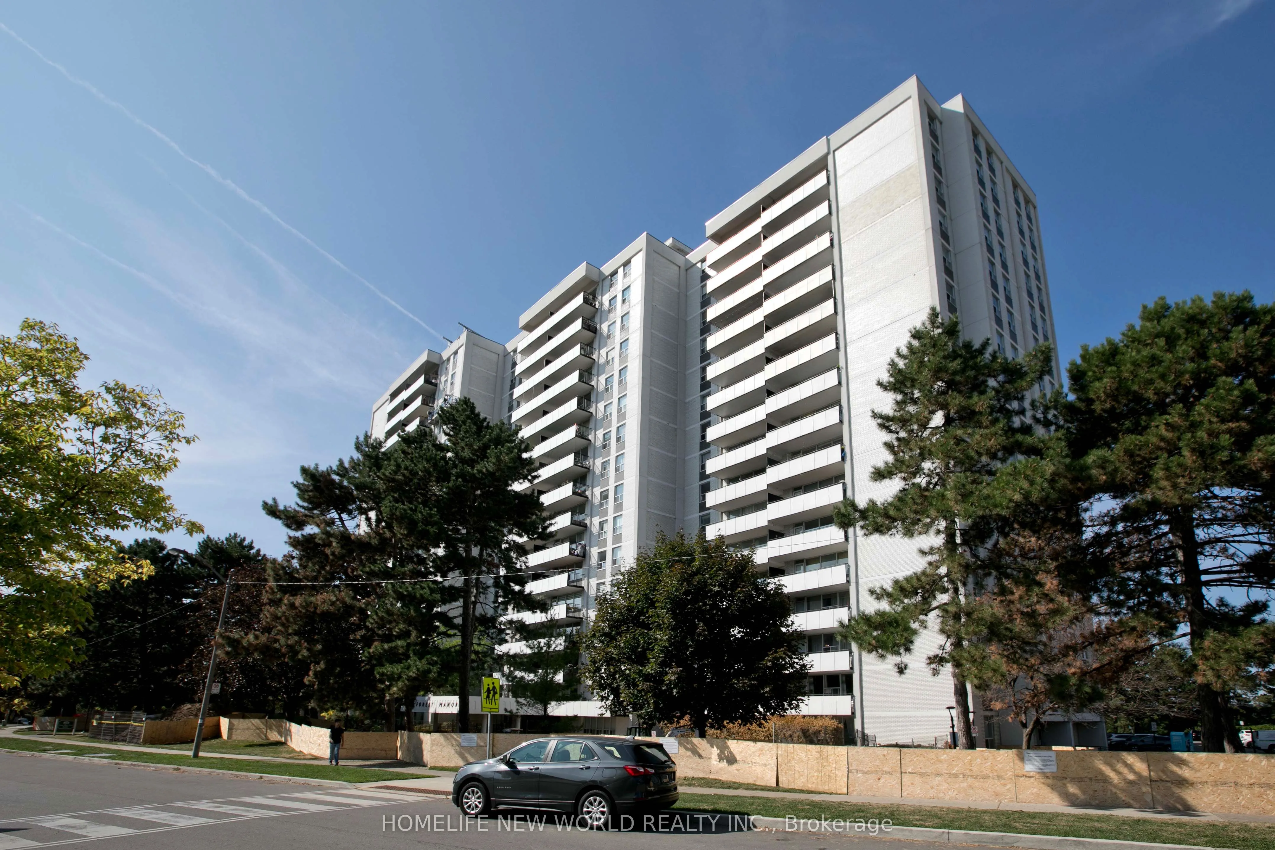 20 Forest Manor Road, #702