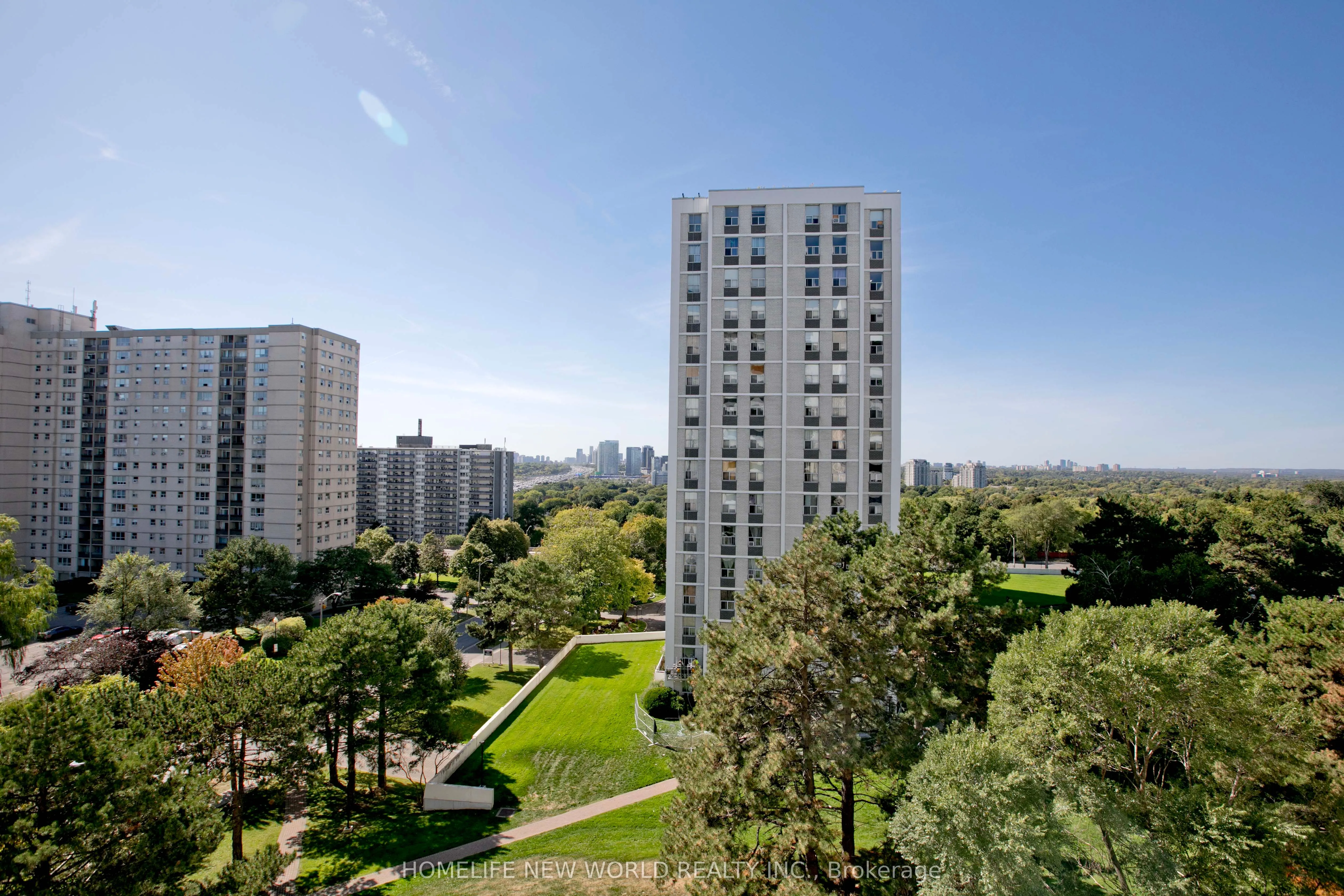 20 Forest Manor Road, #702