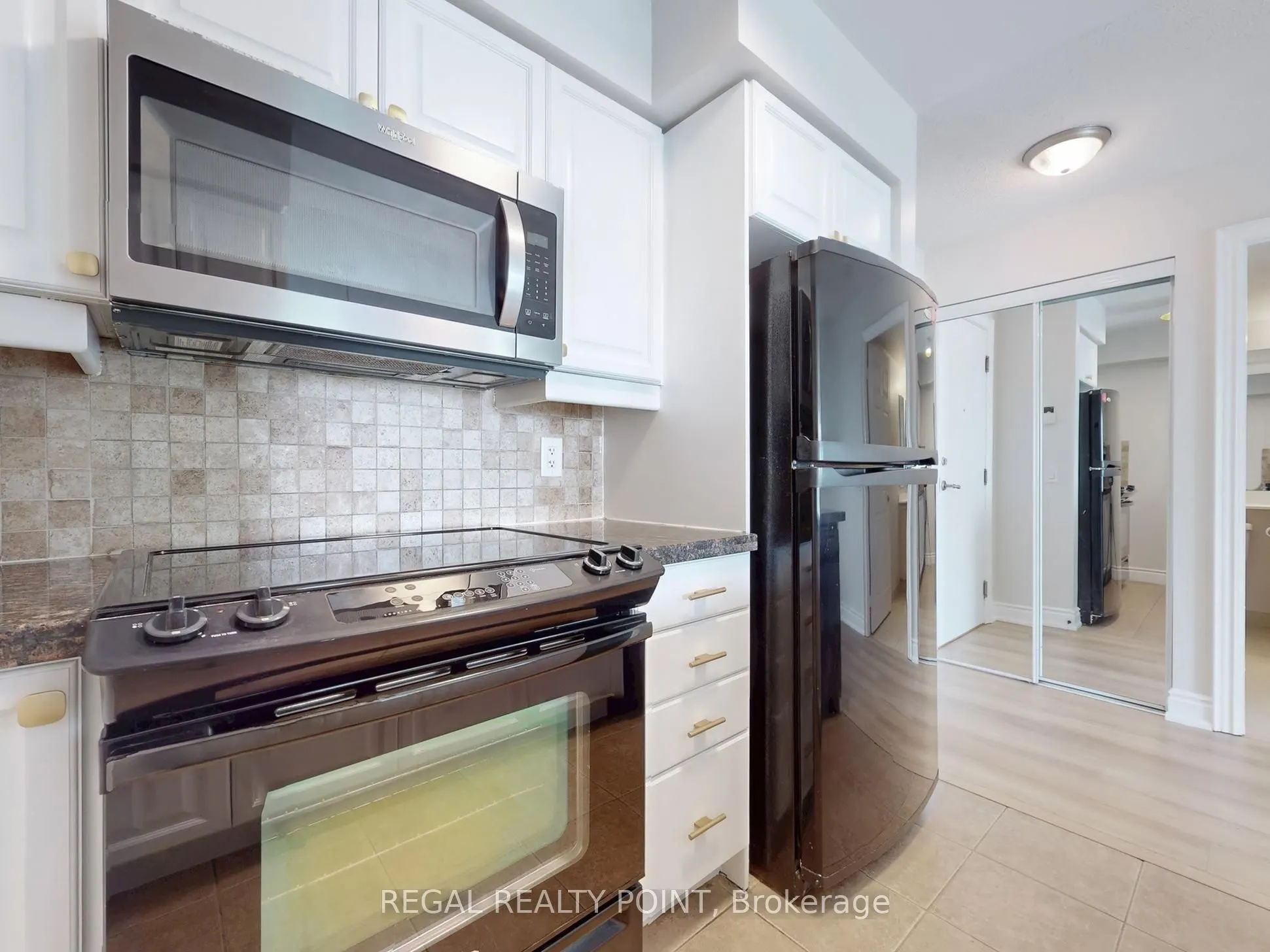 25 Greenview Avenue, #2118