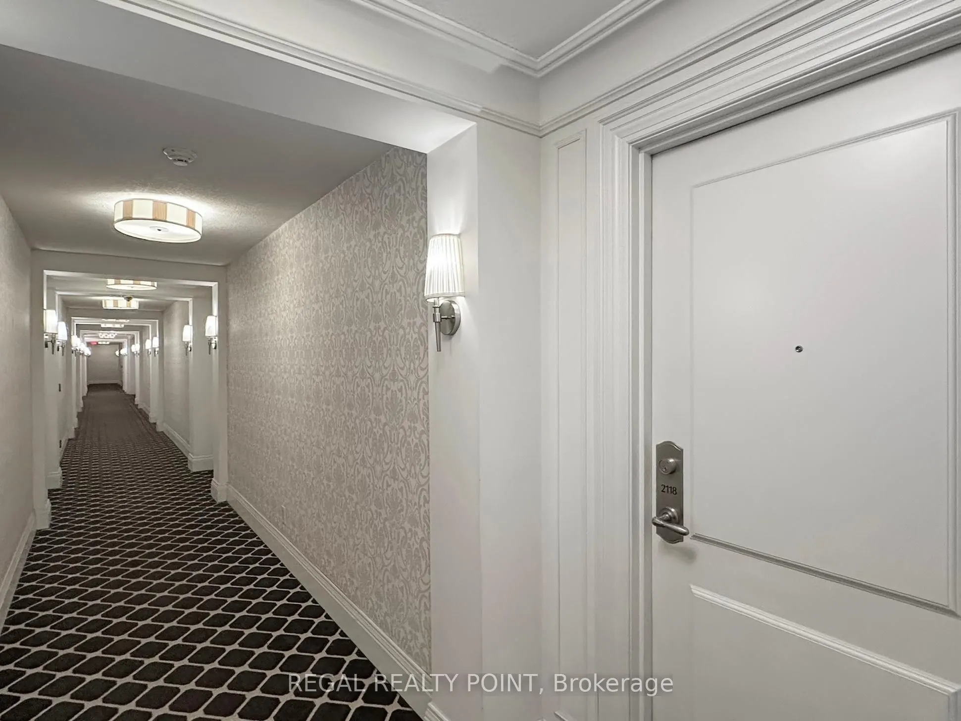 25 Greenview Avenue, #2118