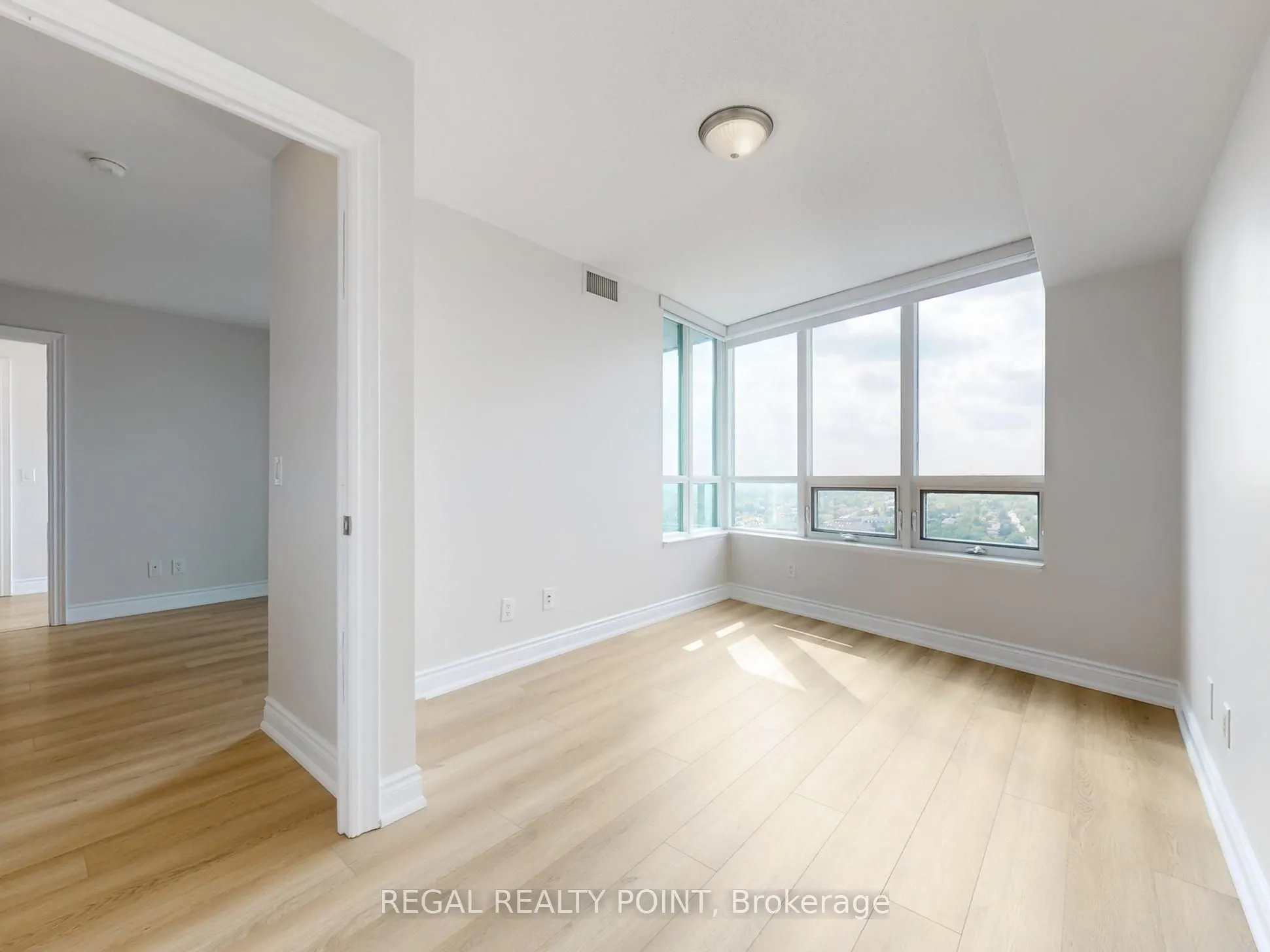 25 Greenview Avenue, #2118