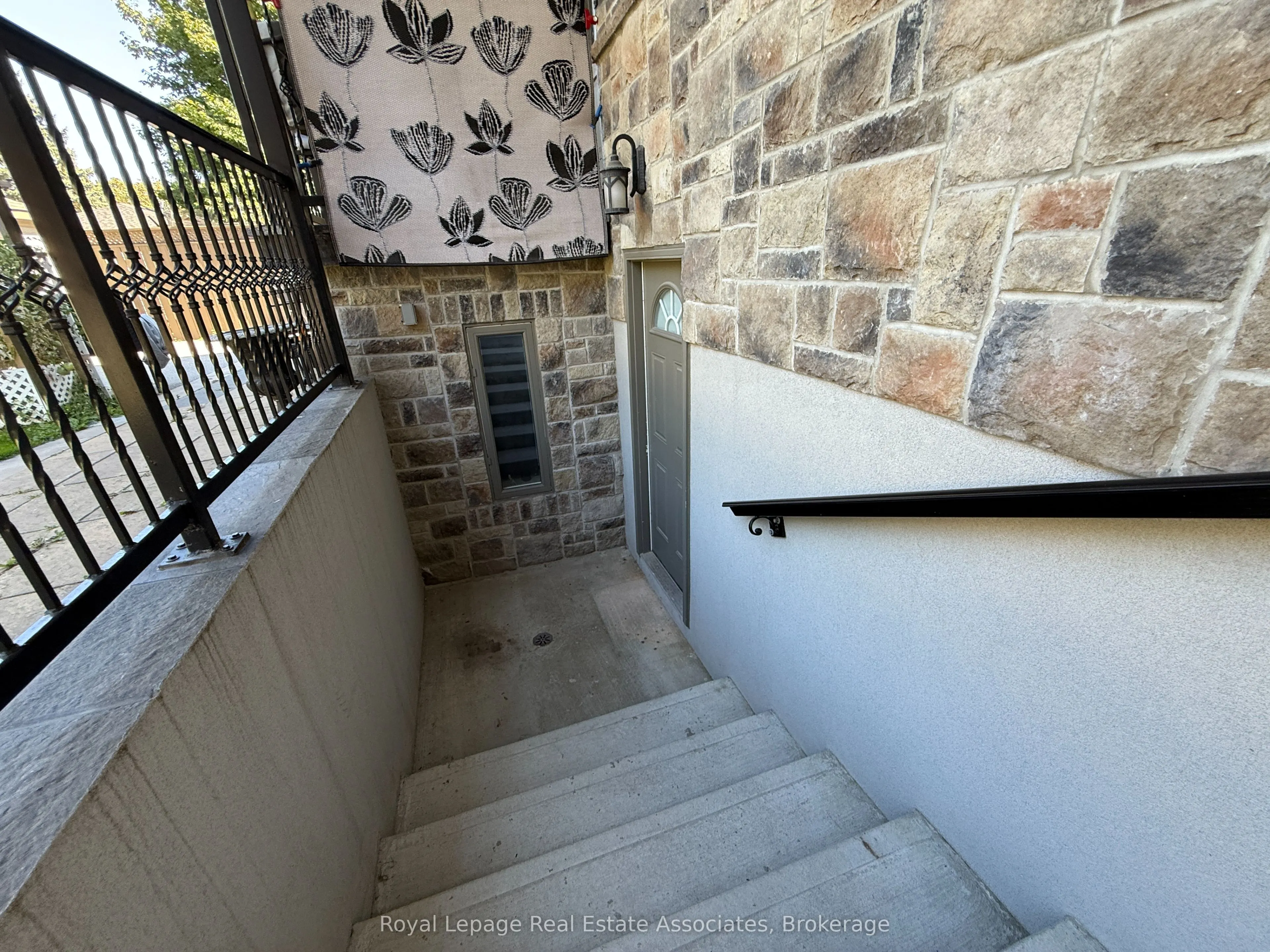 252 Codsell Avenue, #Rear Basement