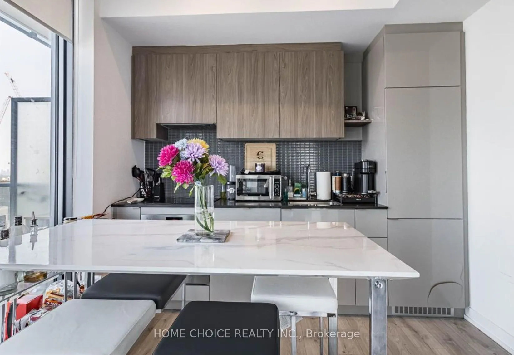 161 Roehampton Avenue, #2103