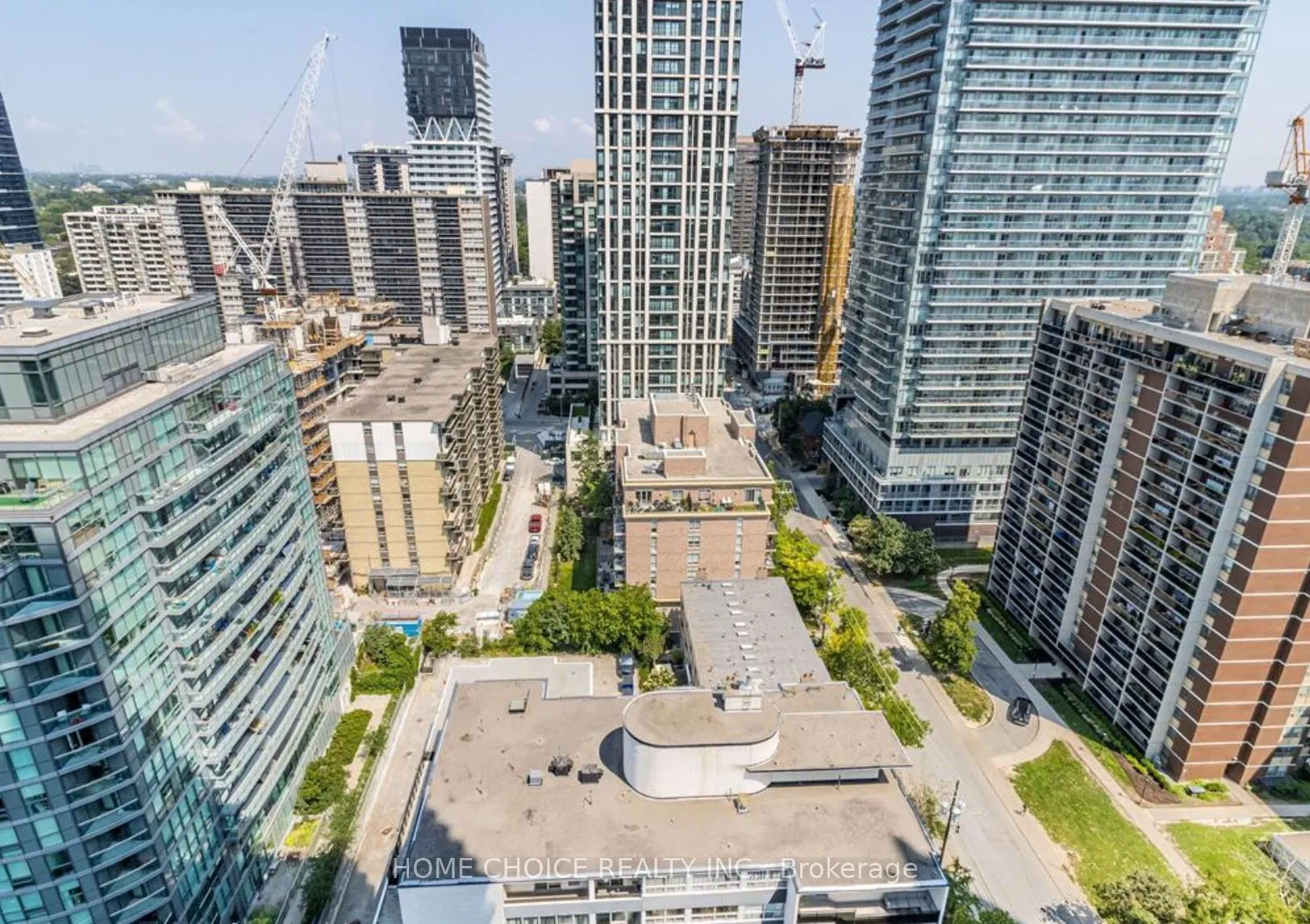 161 Roehampton Avenue, #2103