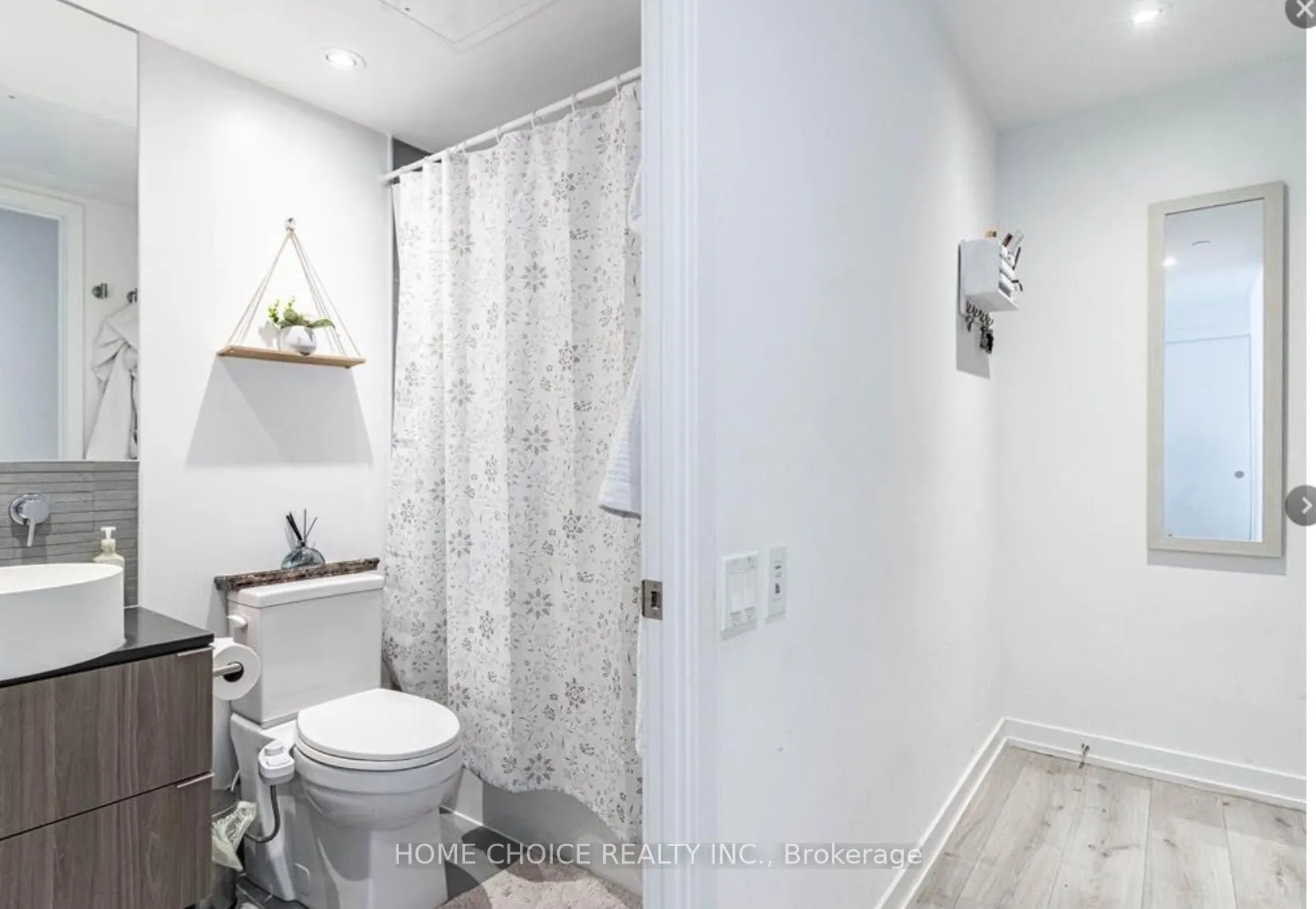 161 Roehampton Avenue, #2103