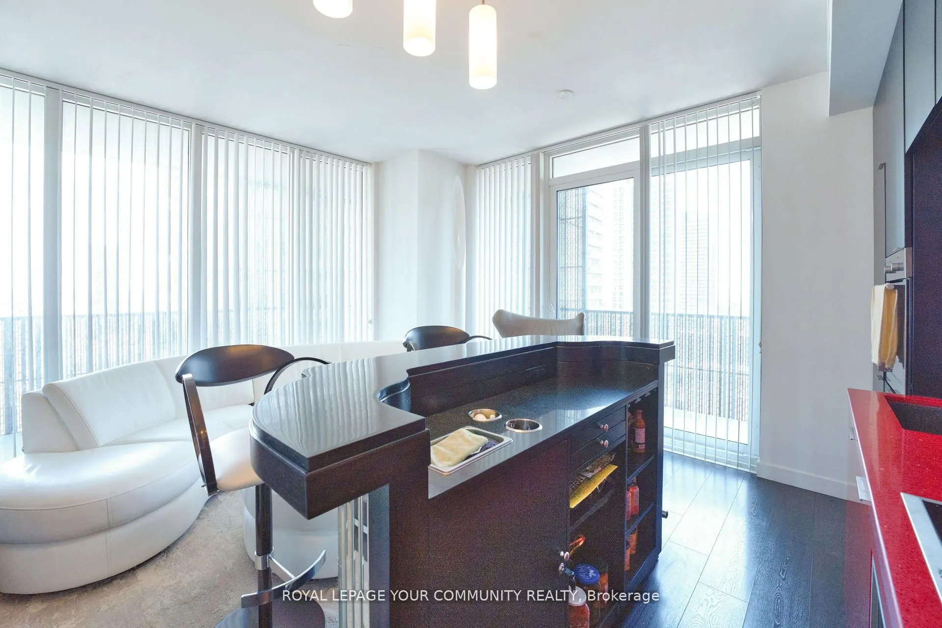 8 Eglinton Avenue E, #1808