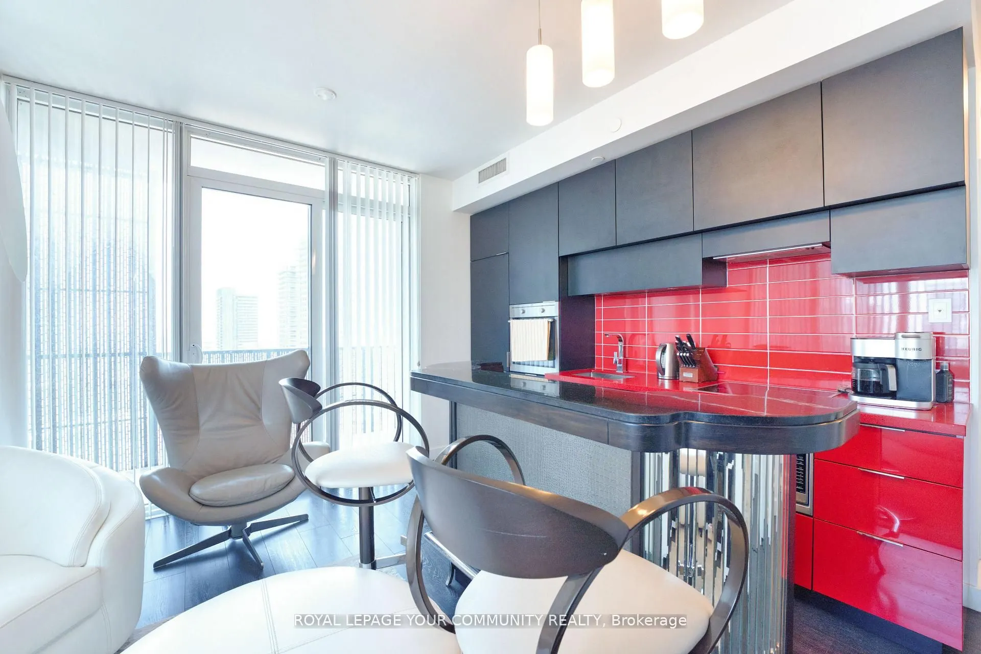 8 Eglinton Avenue E, #1808