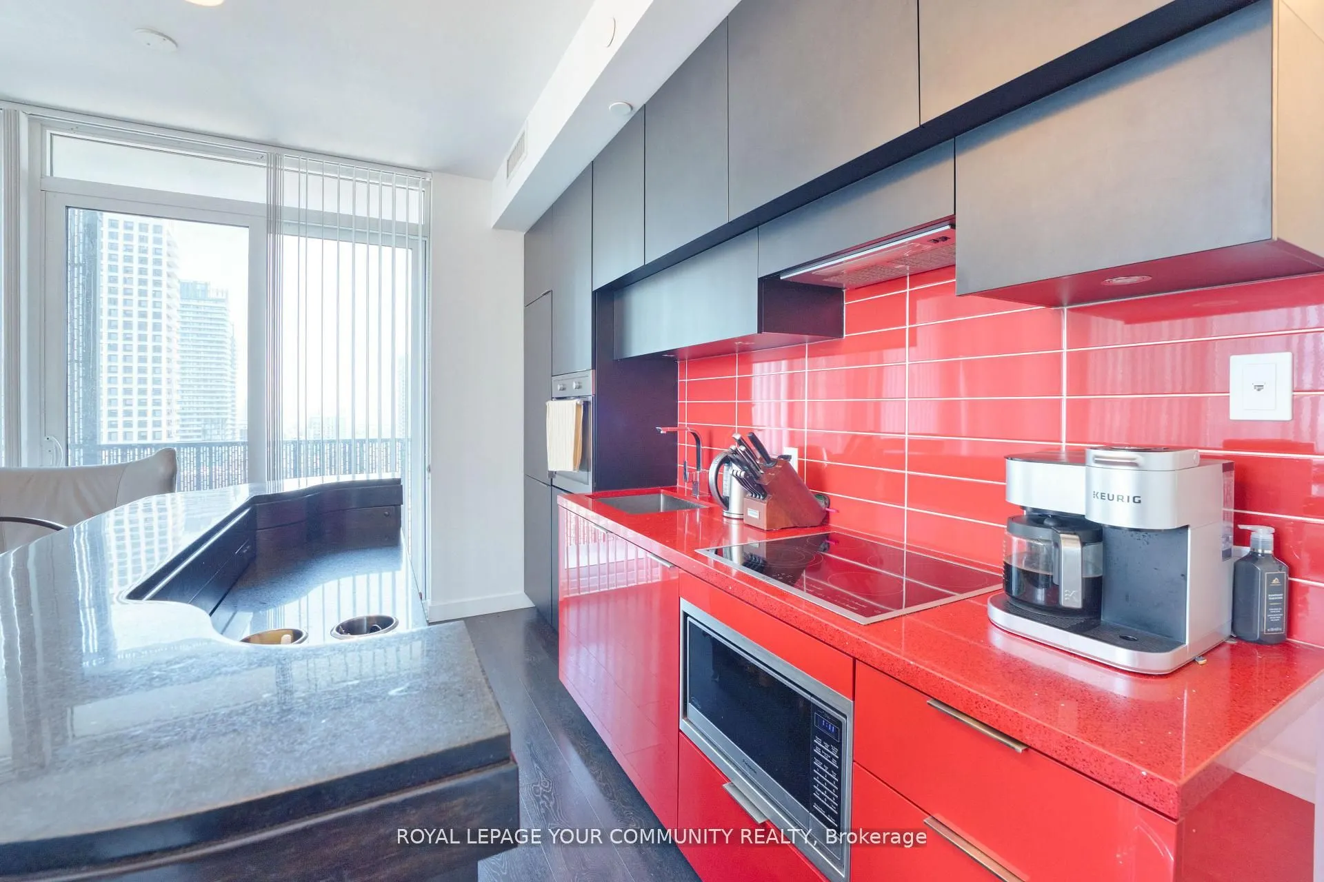 8 Eglinton Avenue E, #1808