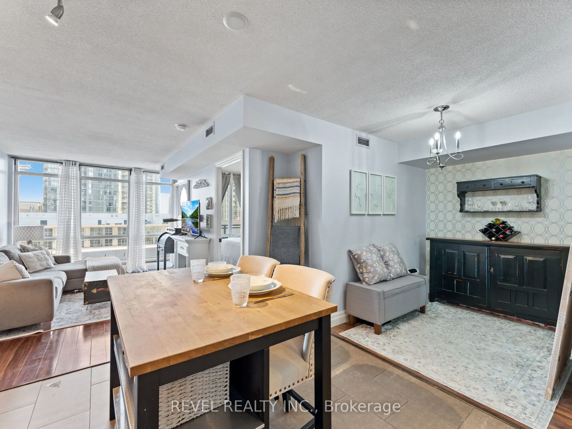 15 Fort York Boulevard E, #1208