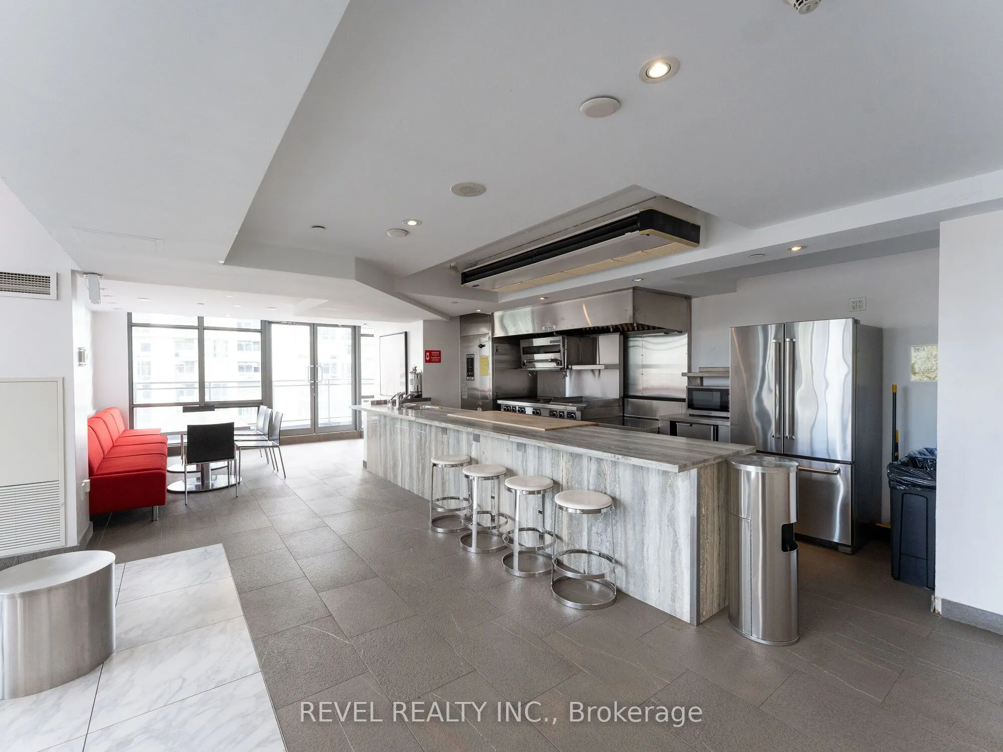 15 Fort York Boulevard E, #1208