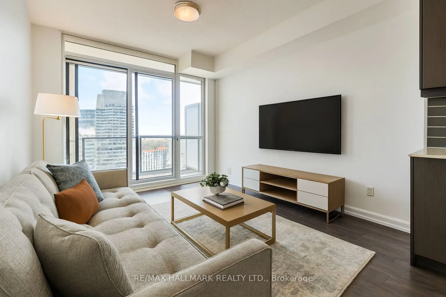 32 Forest Manor Road, #2603