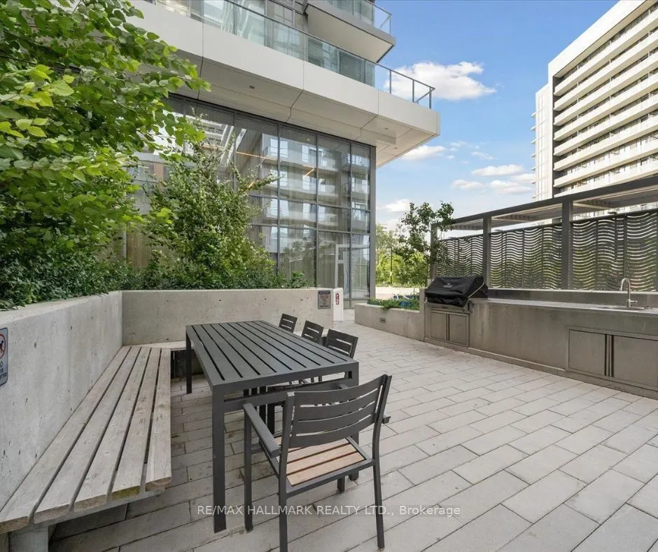 32 Forest Manor Road, #2603